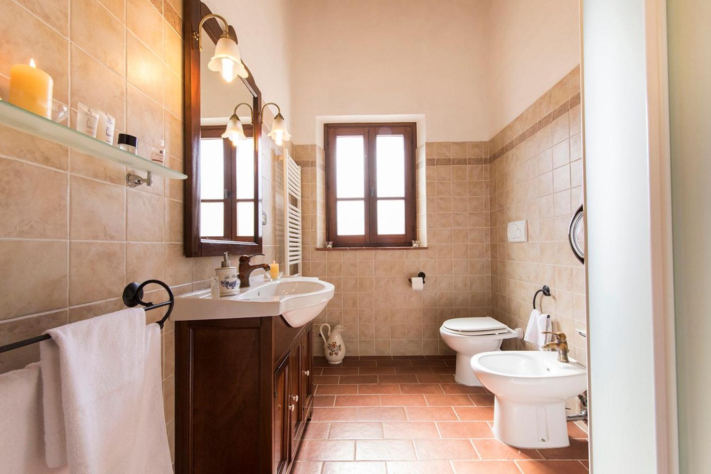 Two-Bedroom Apartment with Pool View (4 Adults) photo 2