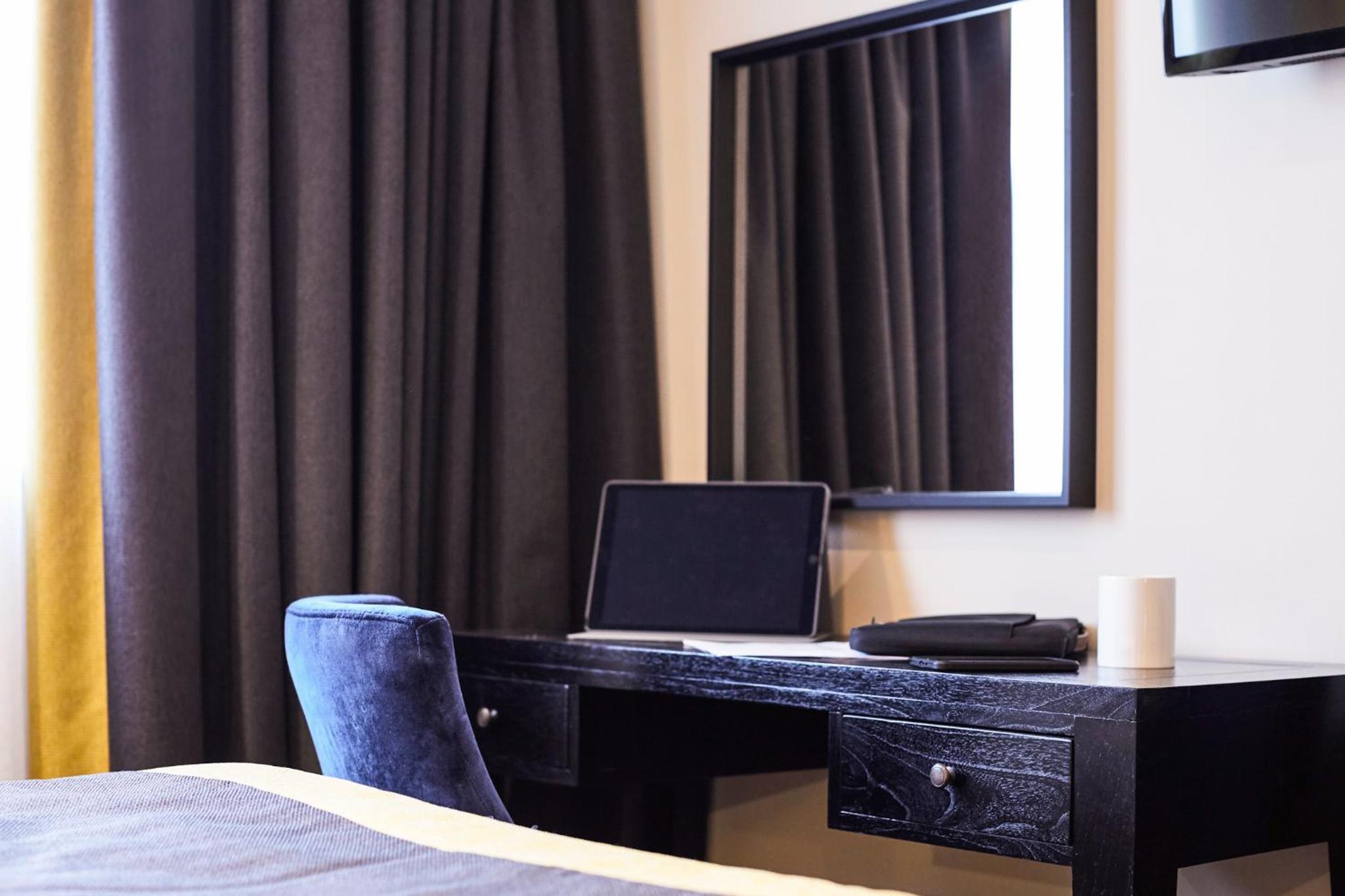 Standard Double Room - Photo 21