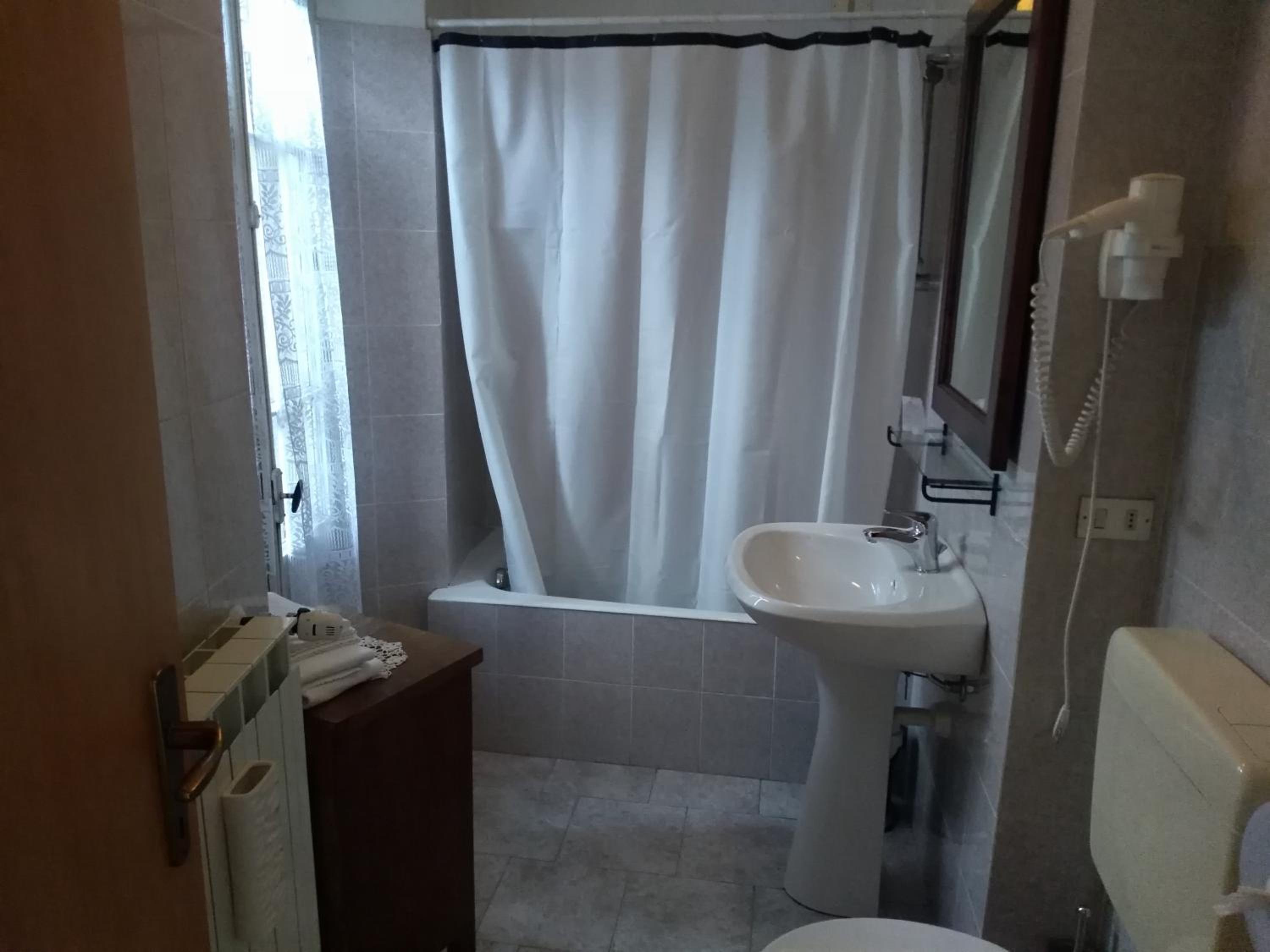 Quadruple Room photo 2