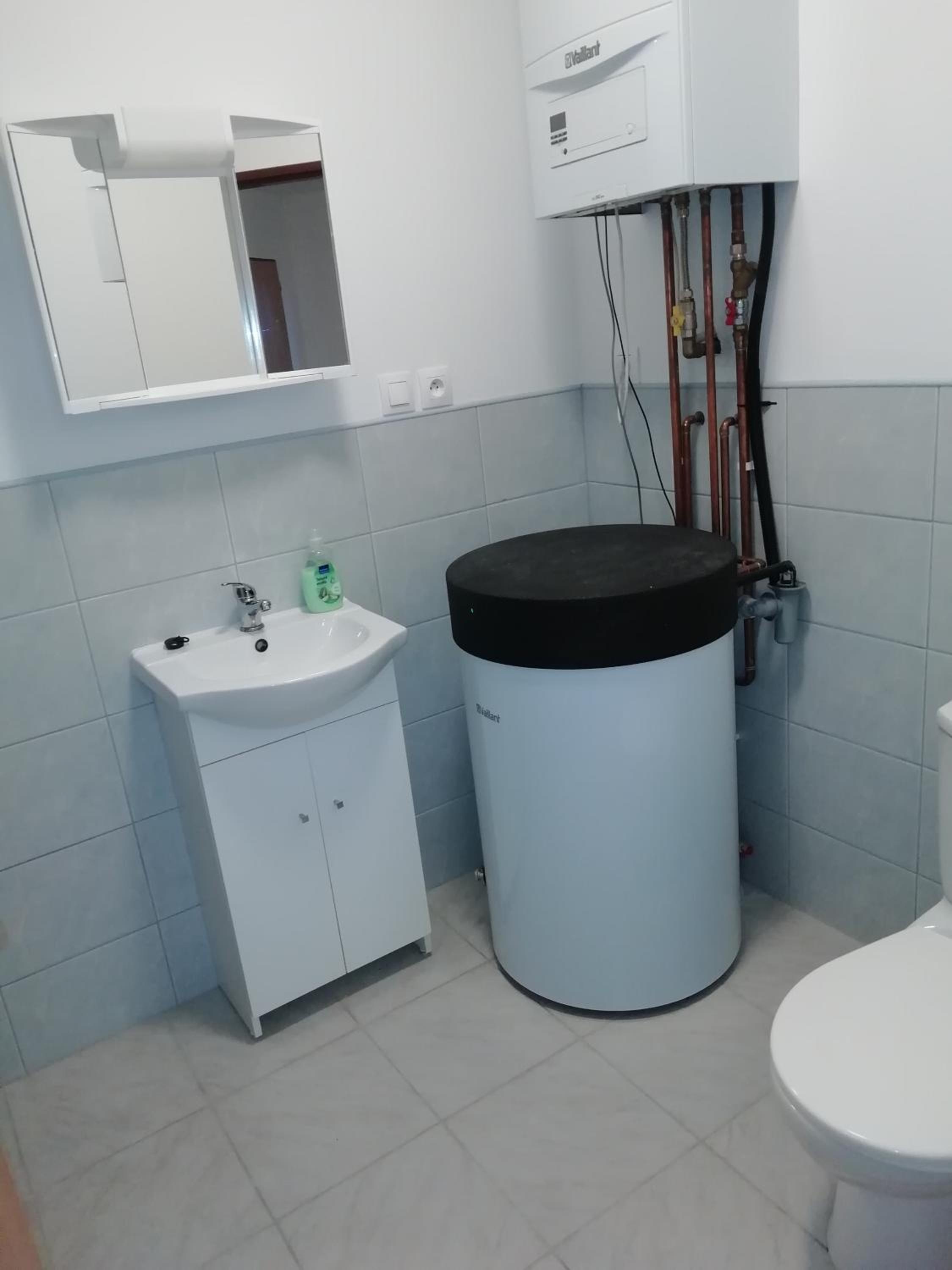 Quadruple Room with Private Bathroom photo 3
