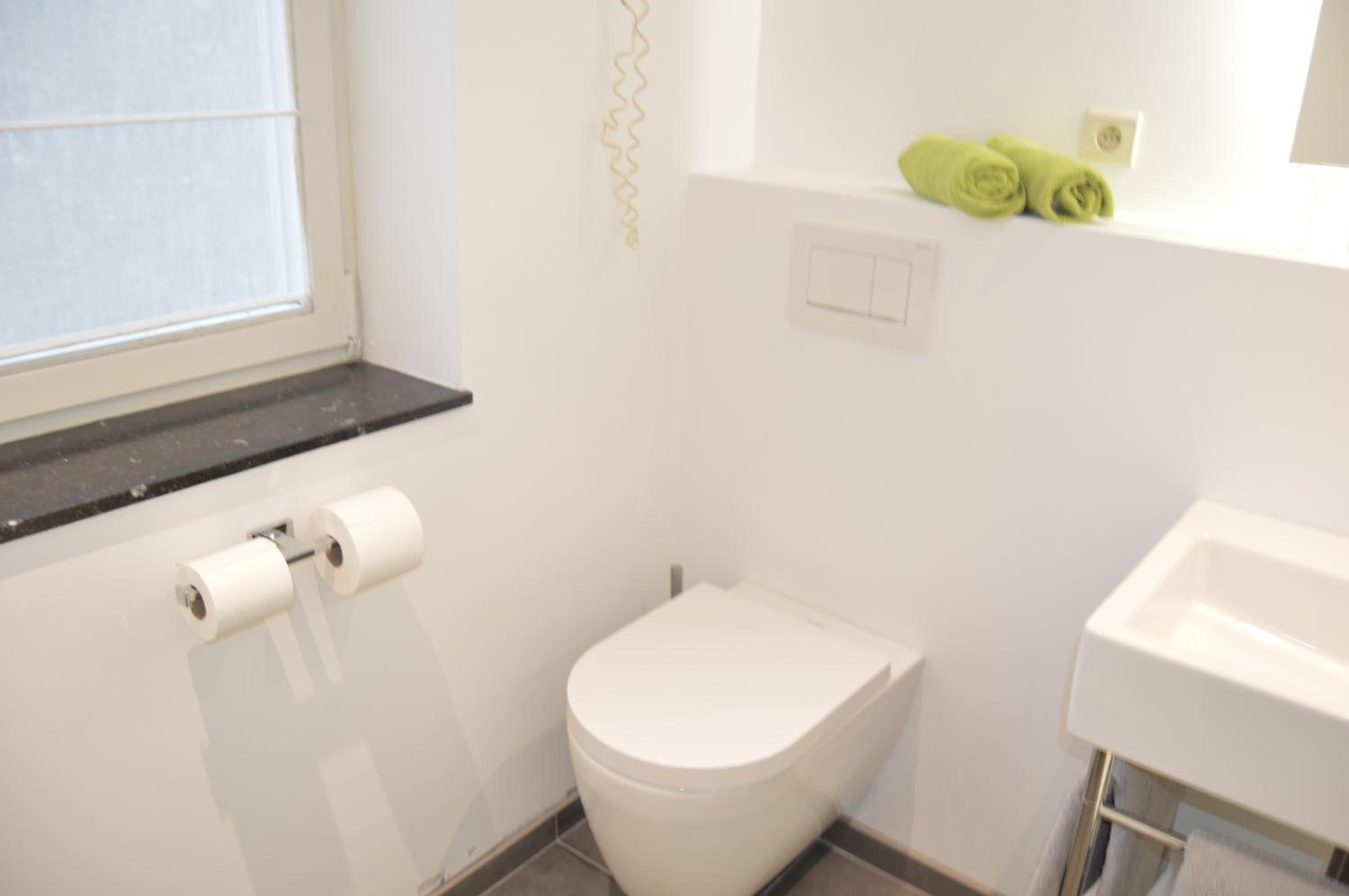 Double Room - Photo 10
