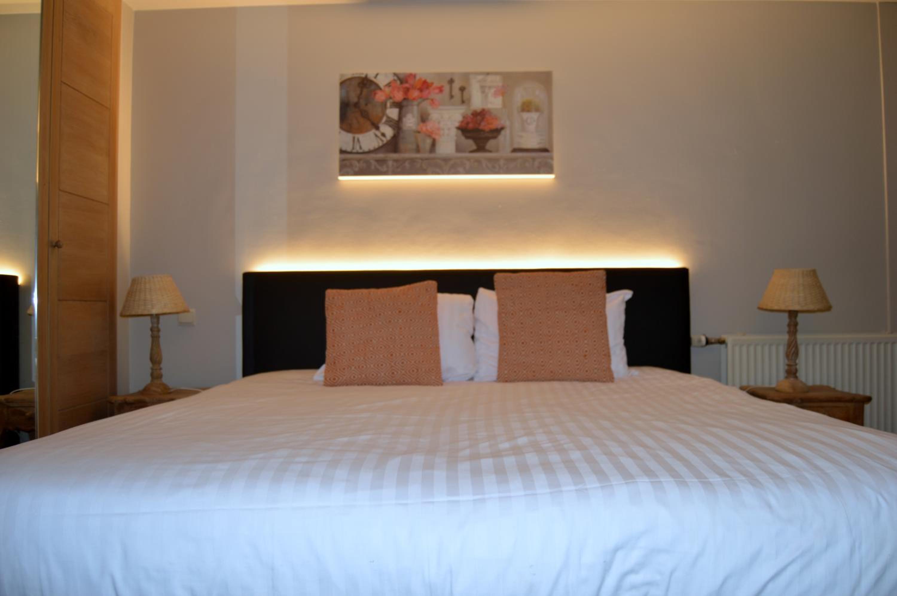 Double Room - Photo 5