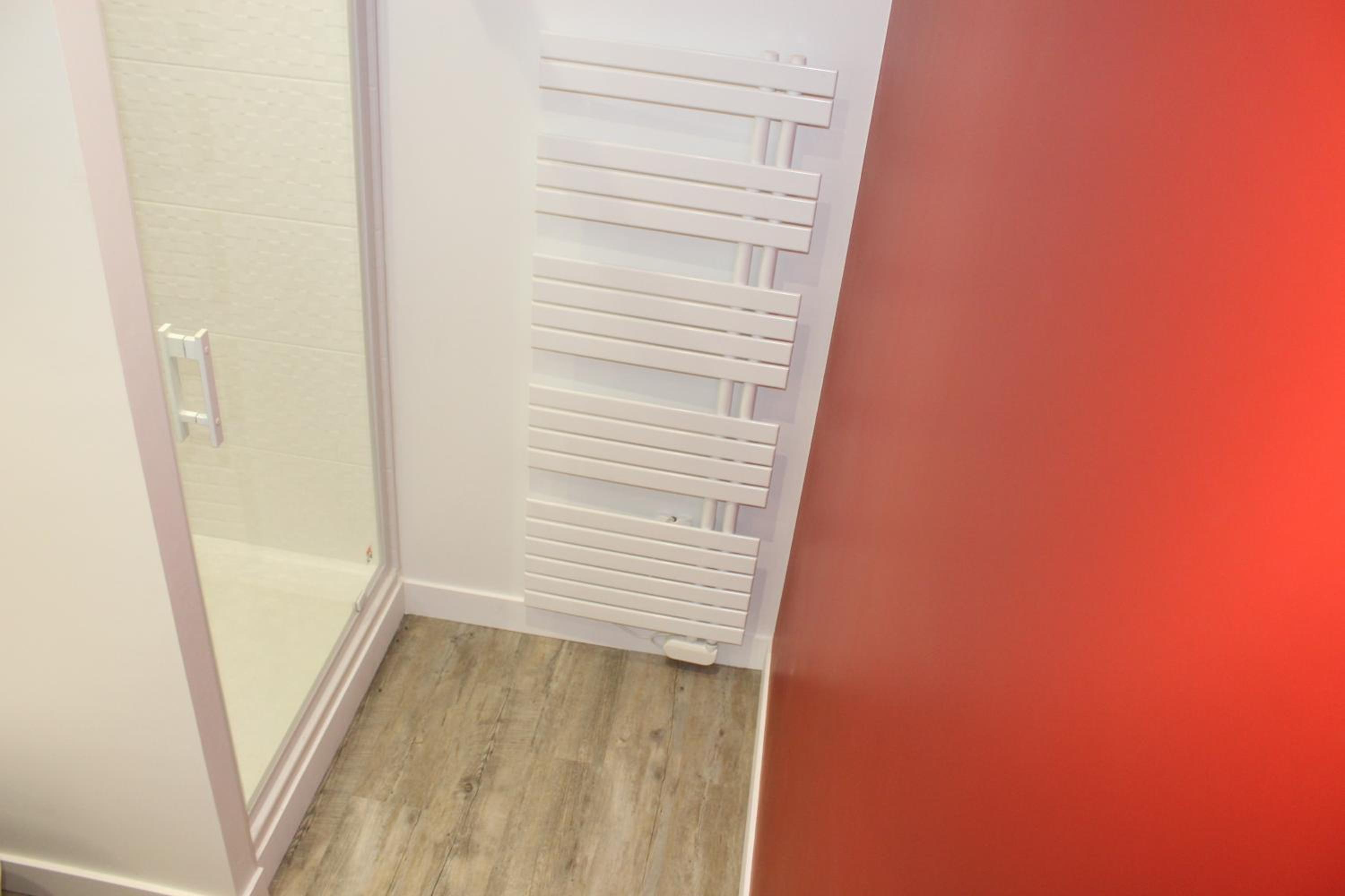 Double Room - Photo 11
