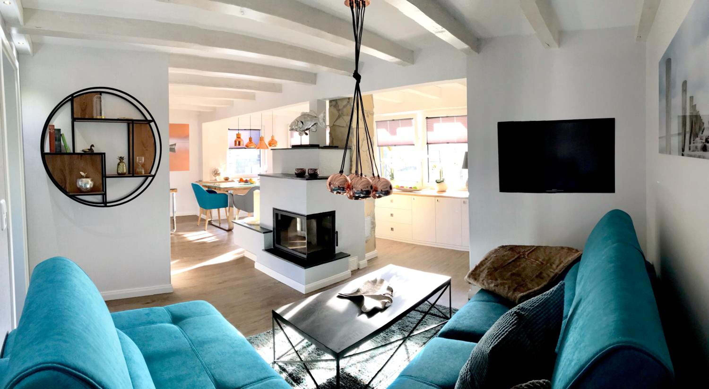 One-Bedroom House photo 1