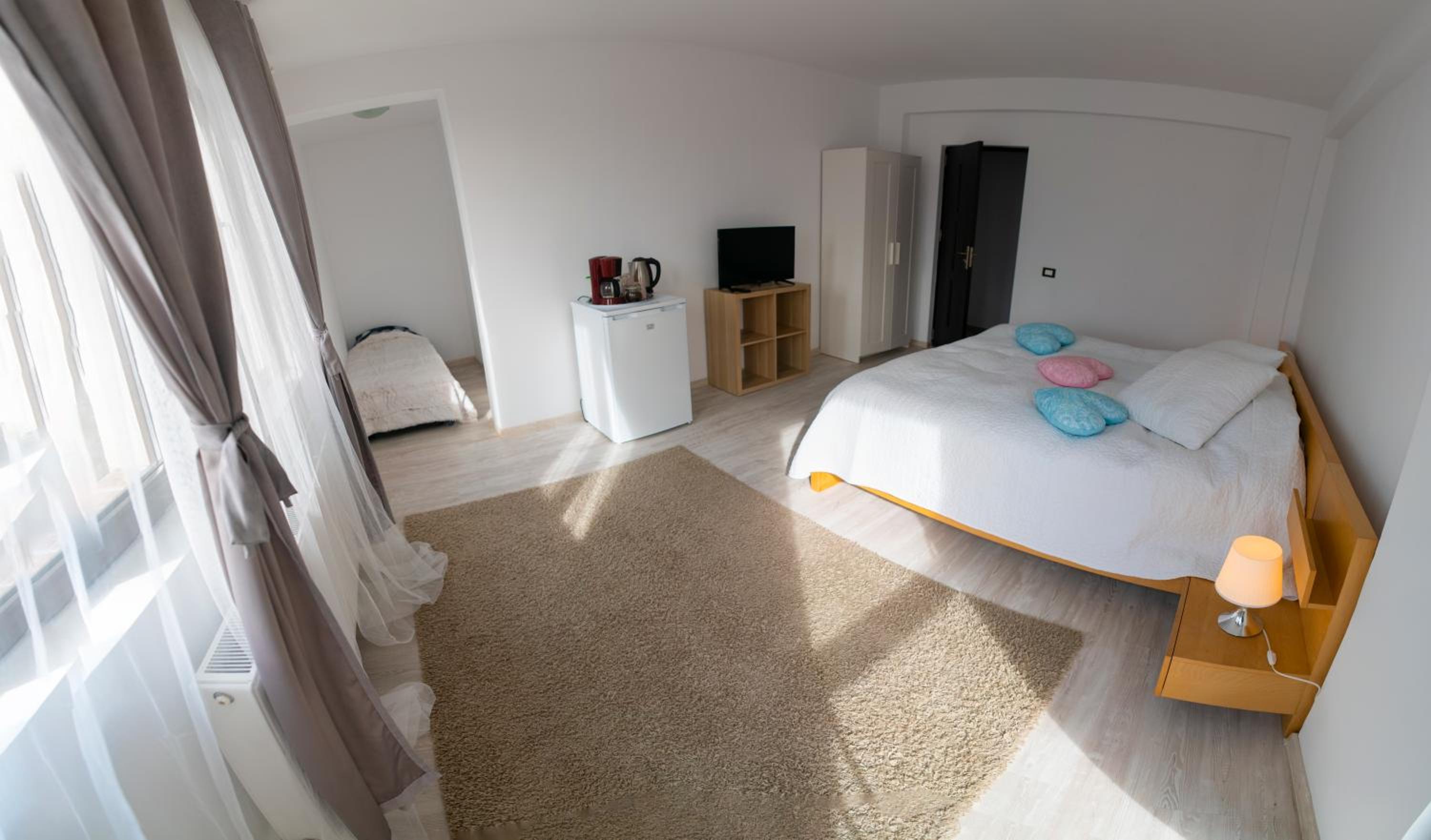 Studio with Spa Bath - Photo 3