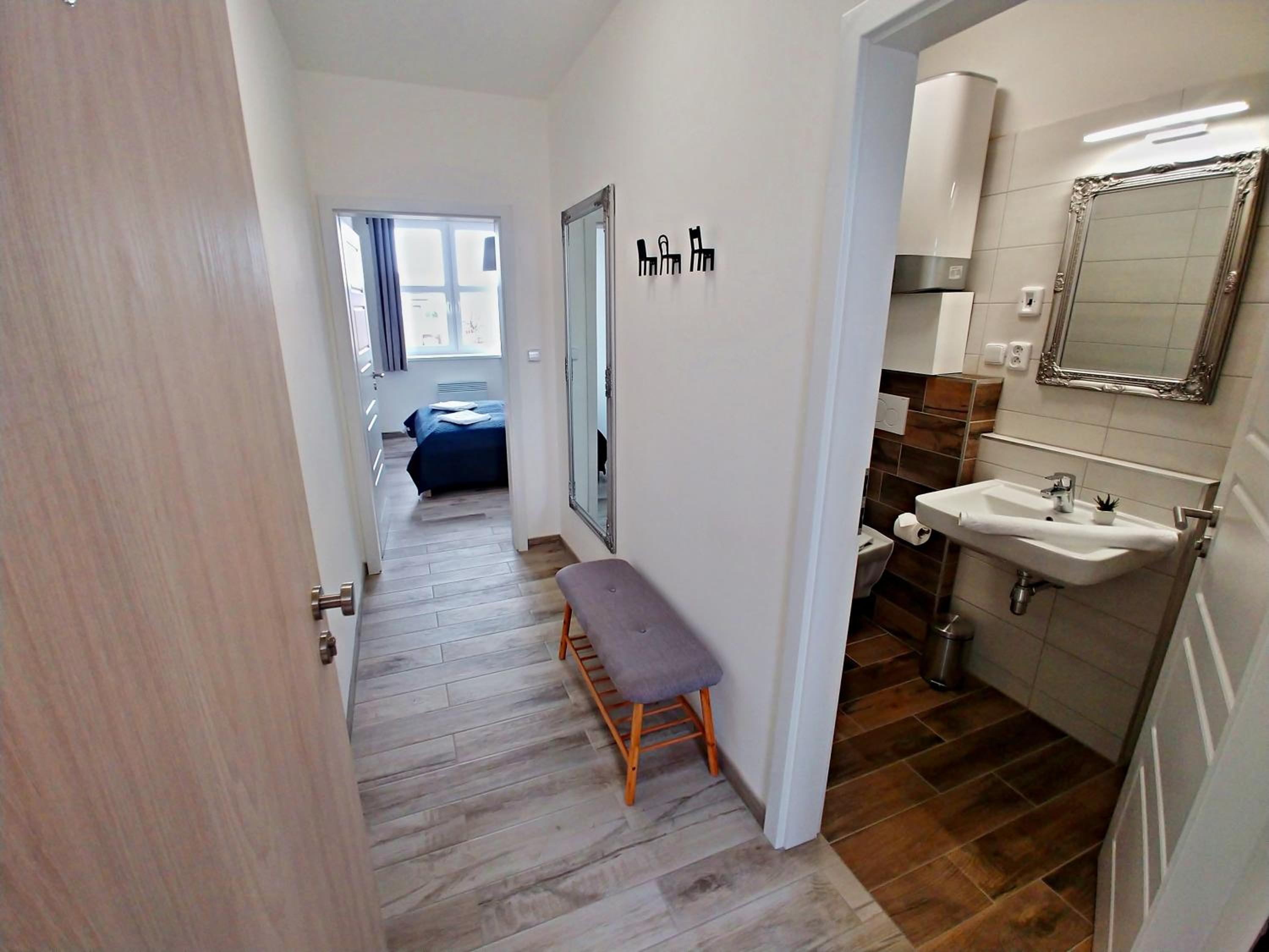 Deluxe Double Room with Shower photo 1