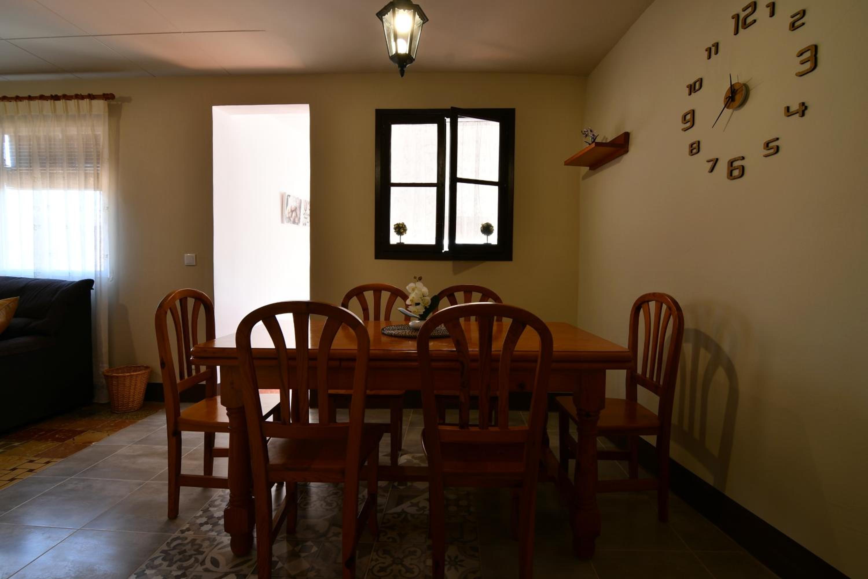Four-Bedroom House photo 2