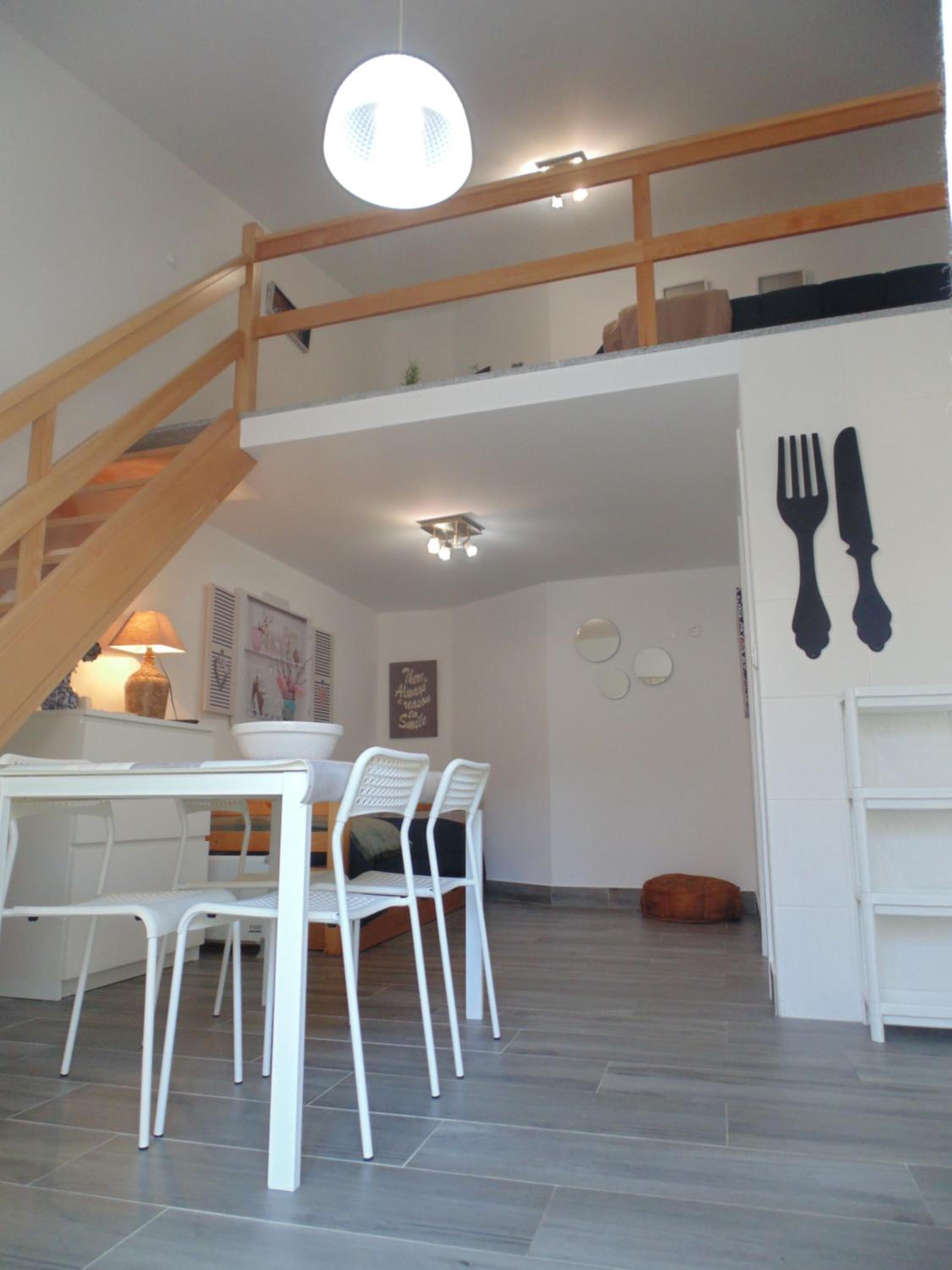 One-Bedroom House photo 2