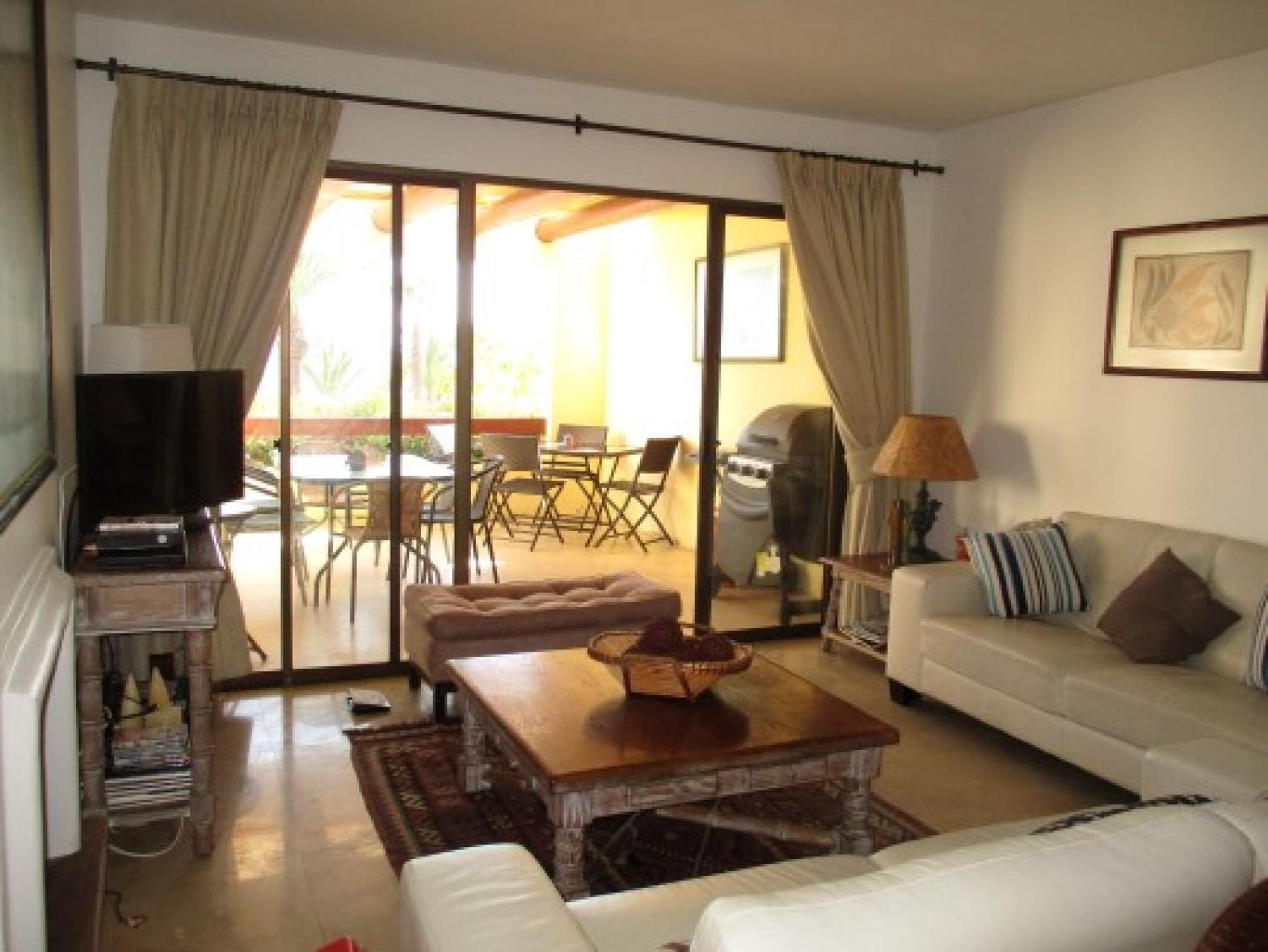 Three-Bedroom Apartment photo 1