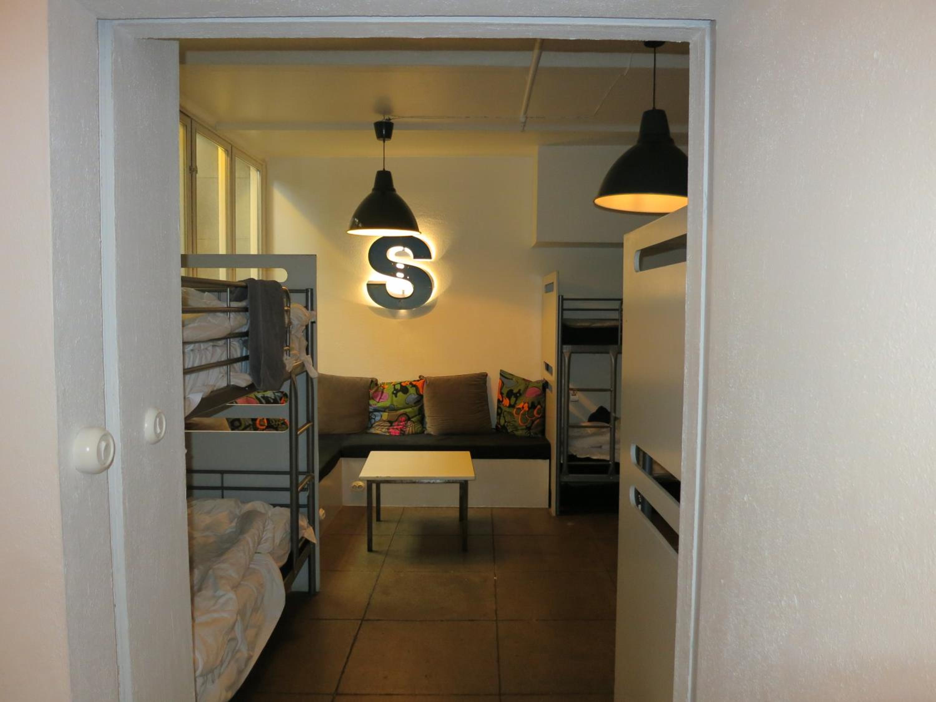 Bed in 12-Bed Dormitory Room thumbnail 5