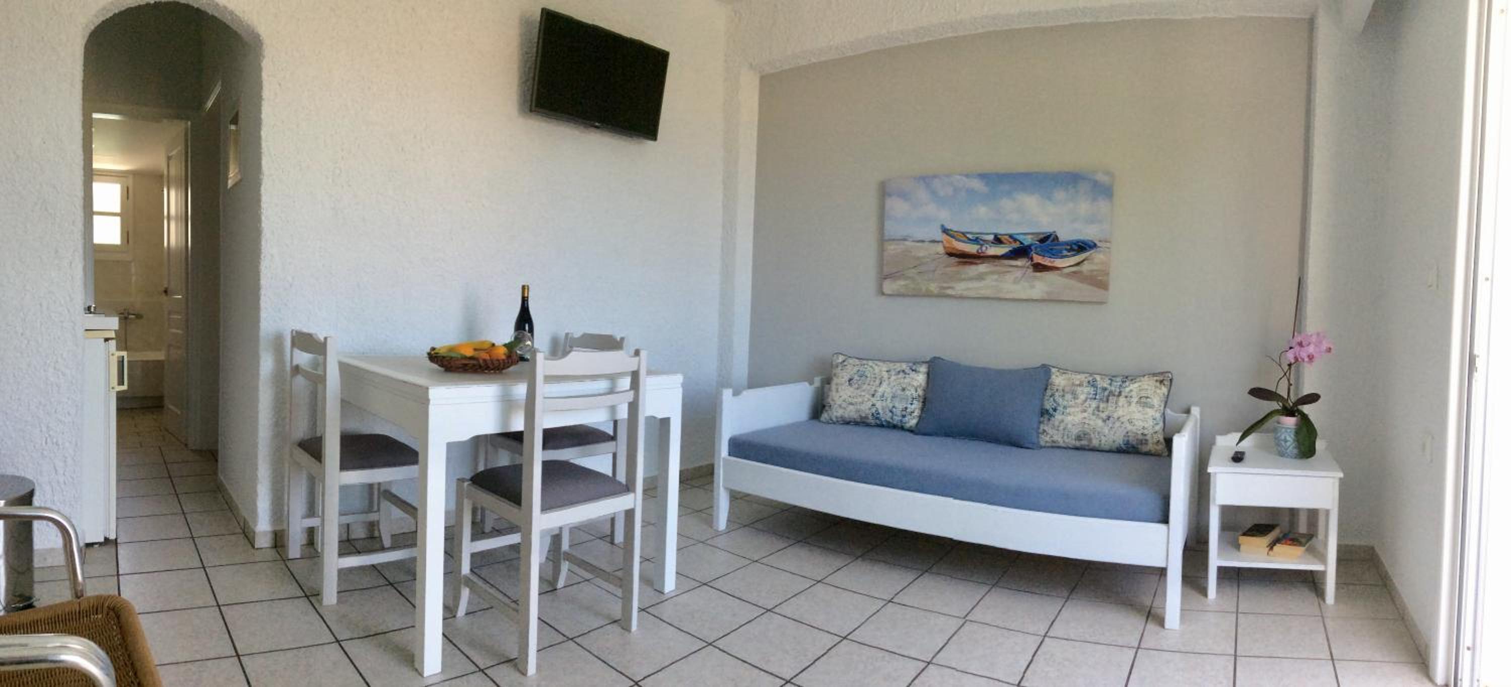 One-Bedroom Apartment With Sea View photo 3