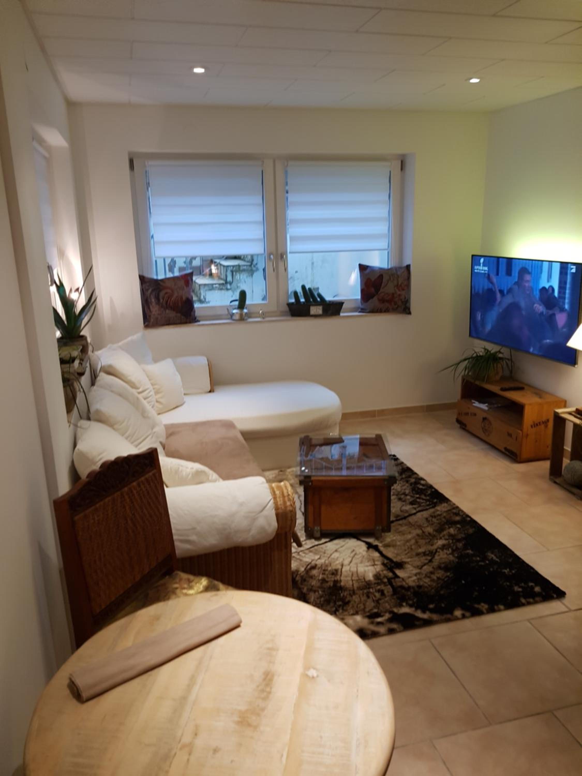 Single Room with Shared Bathroom photo 3