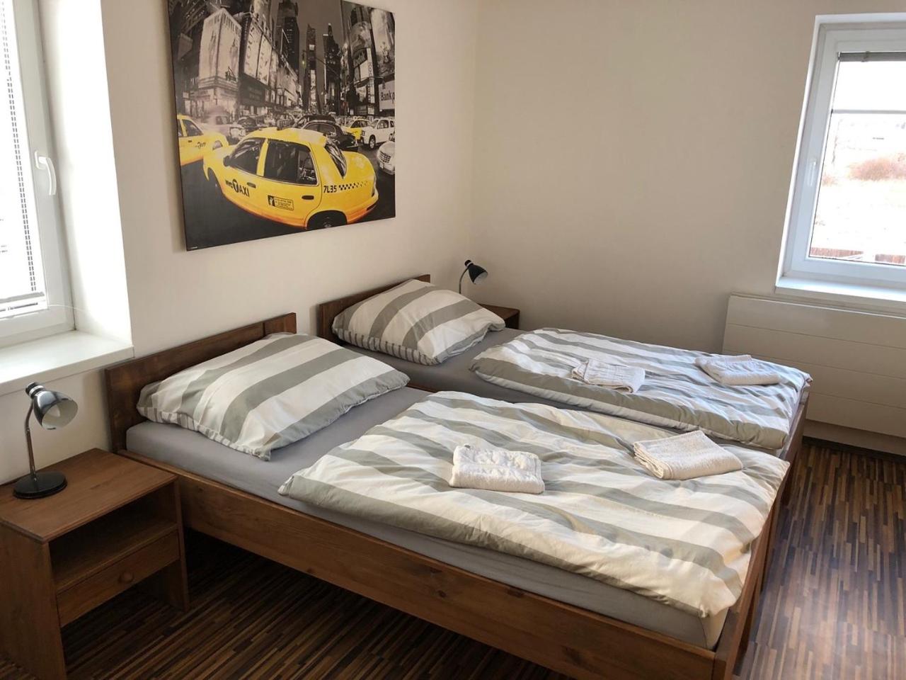 Double or Twin Room with Shared Bathroom photo 1