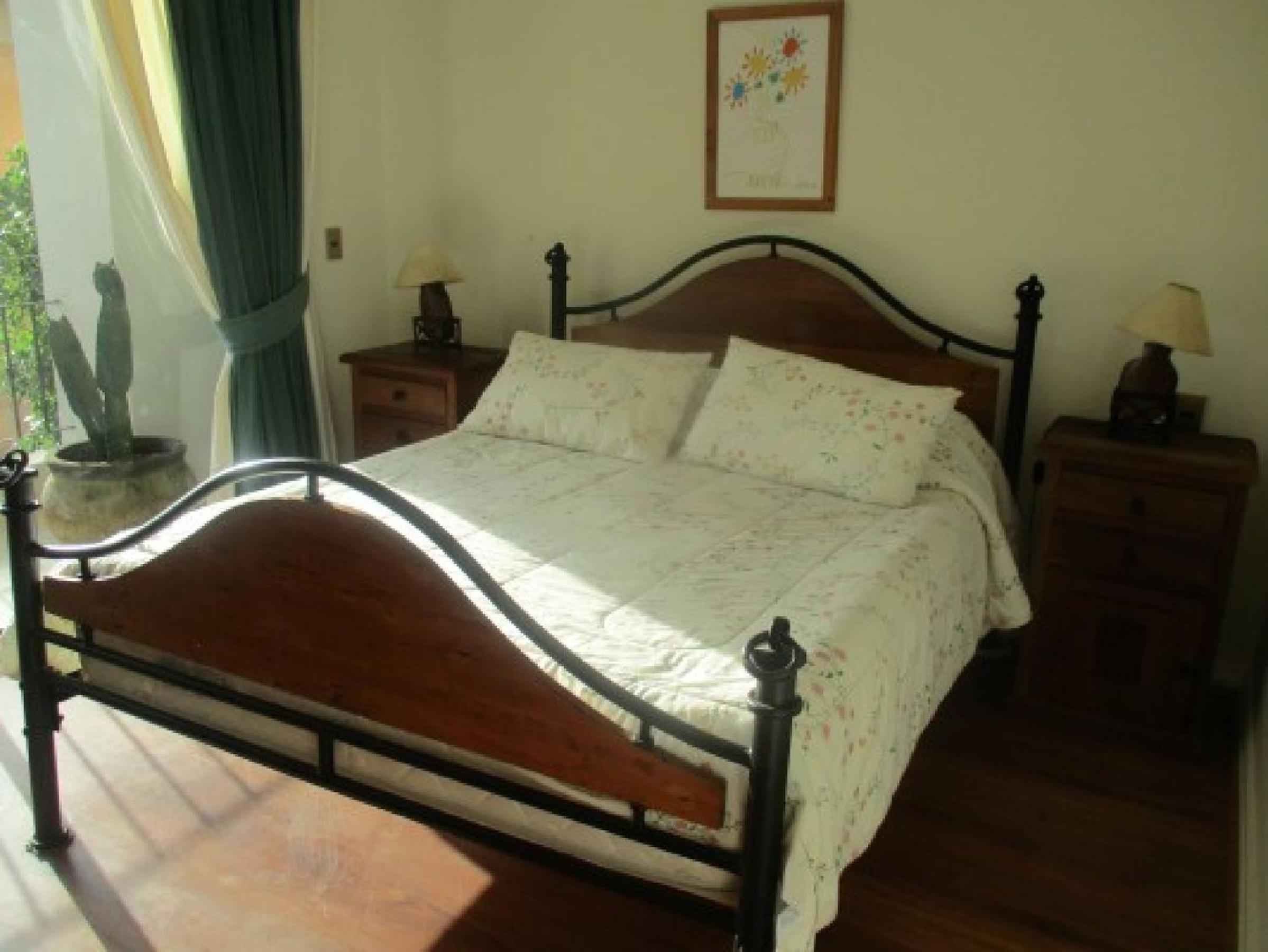 Three-Bedroom Apartment photo 2