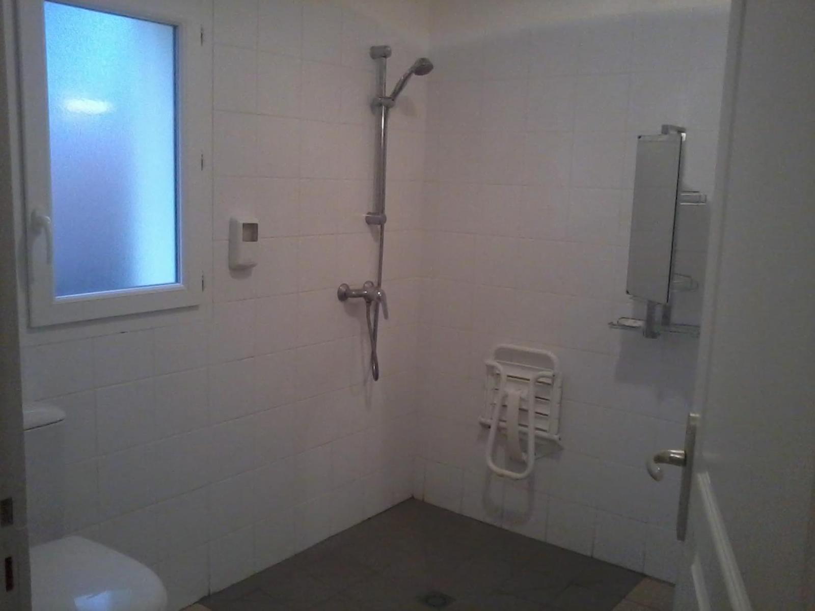 Studio Apartment - Photo 5