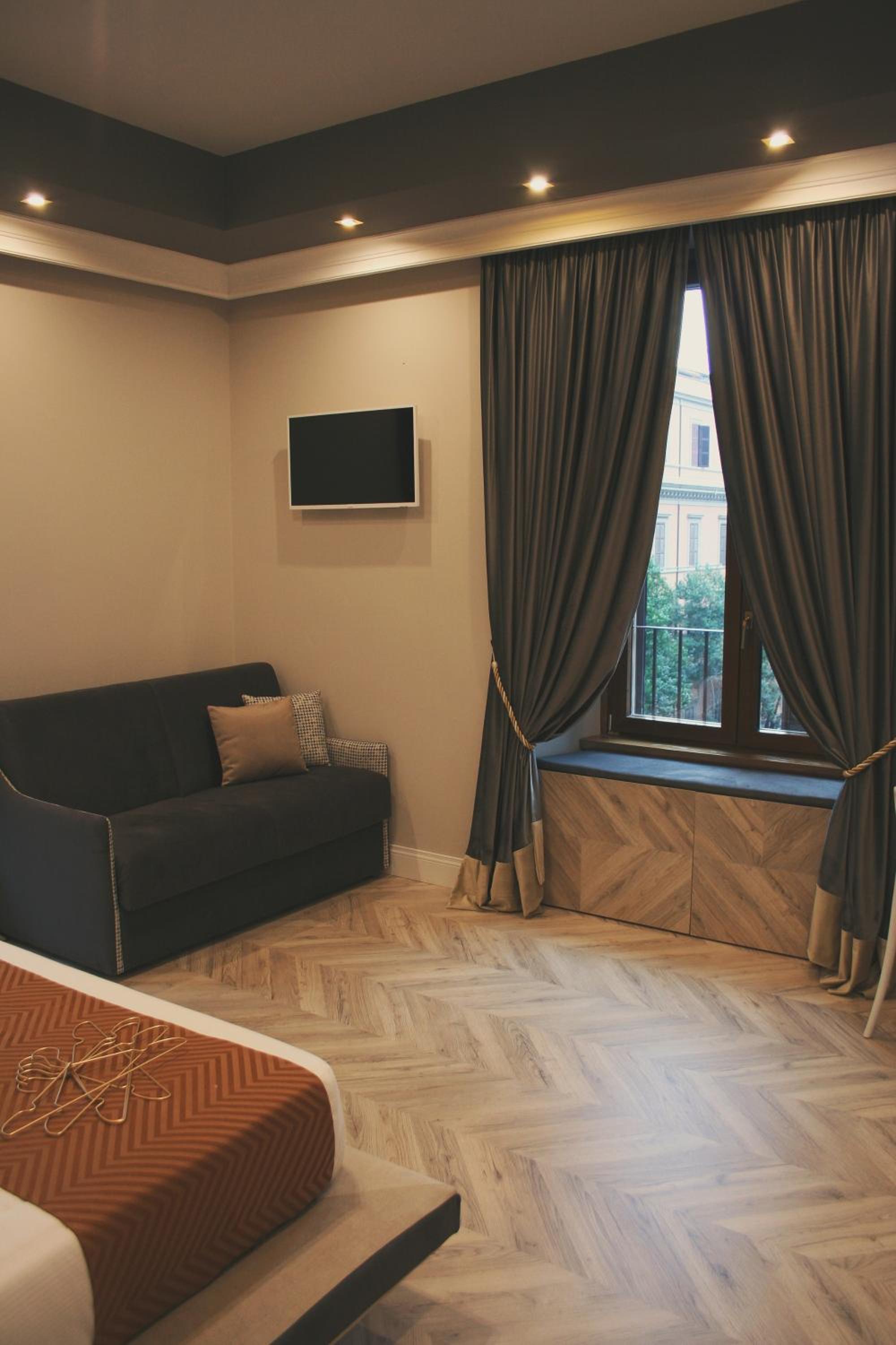 Deluxe Quadruple Room photo 2