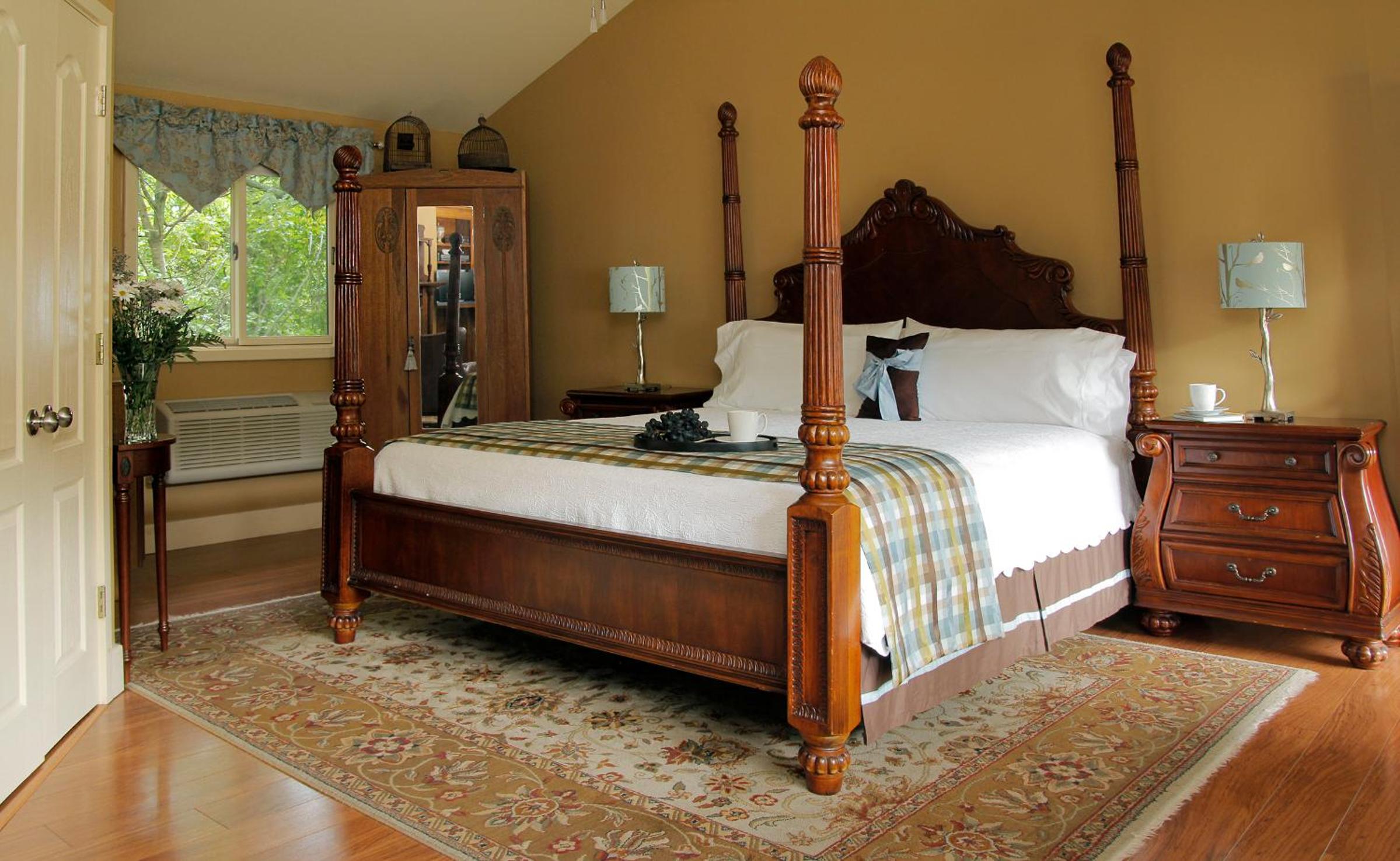 Suite with Spa Bath photo 3