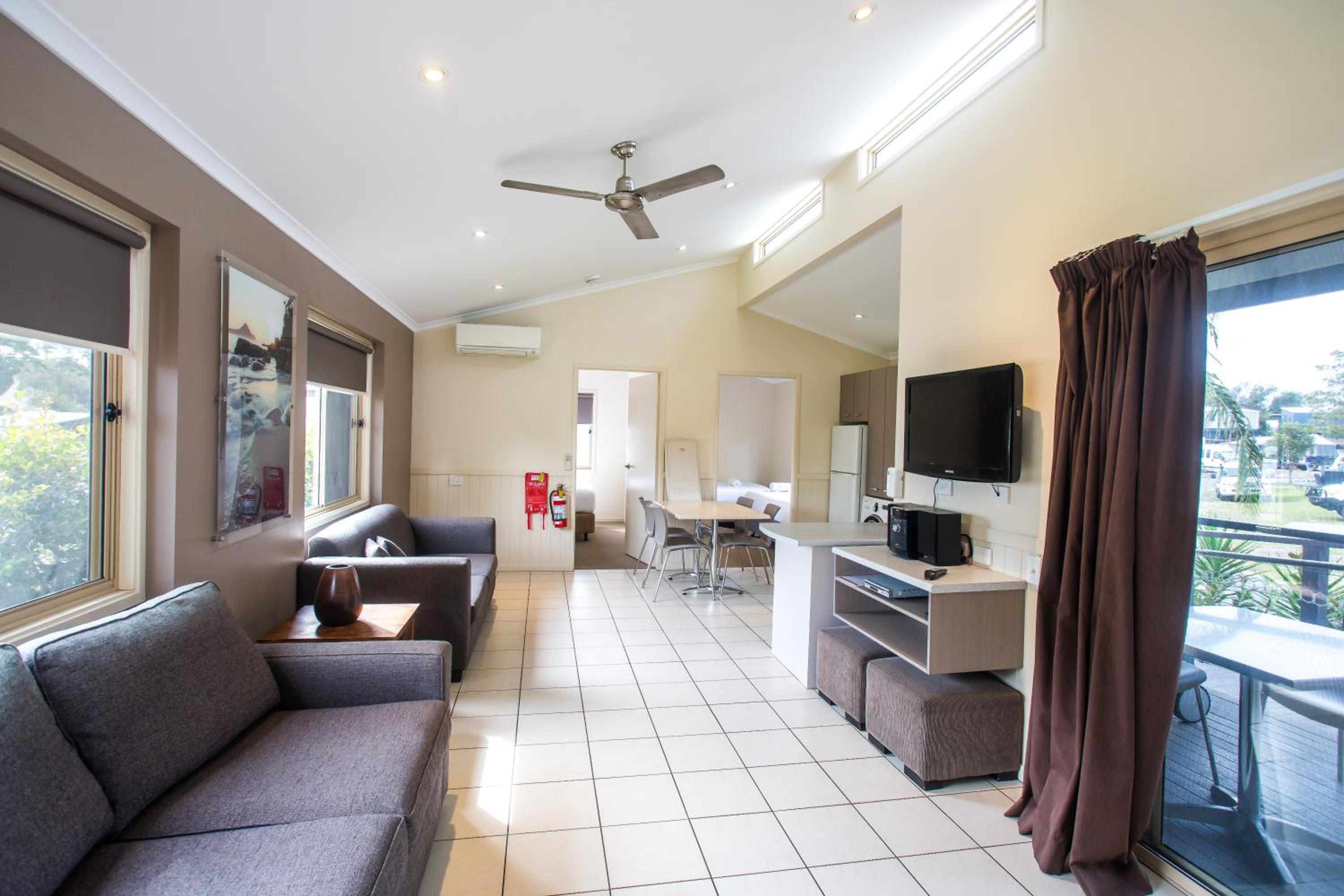 Superior Three-Bedroom Villa - Accessible photo 3