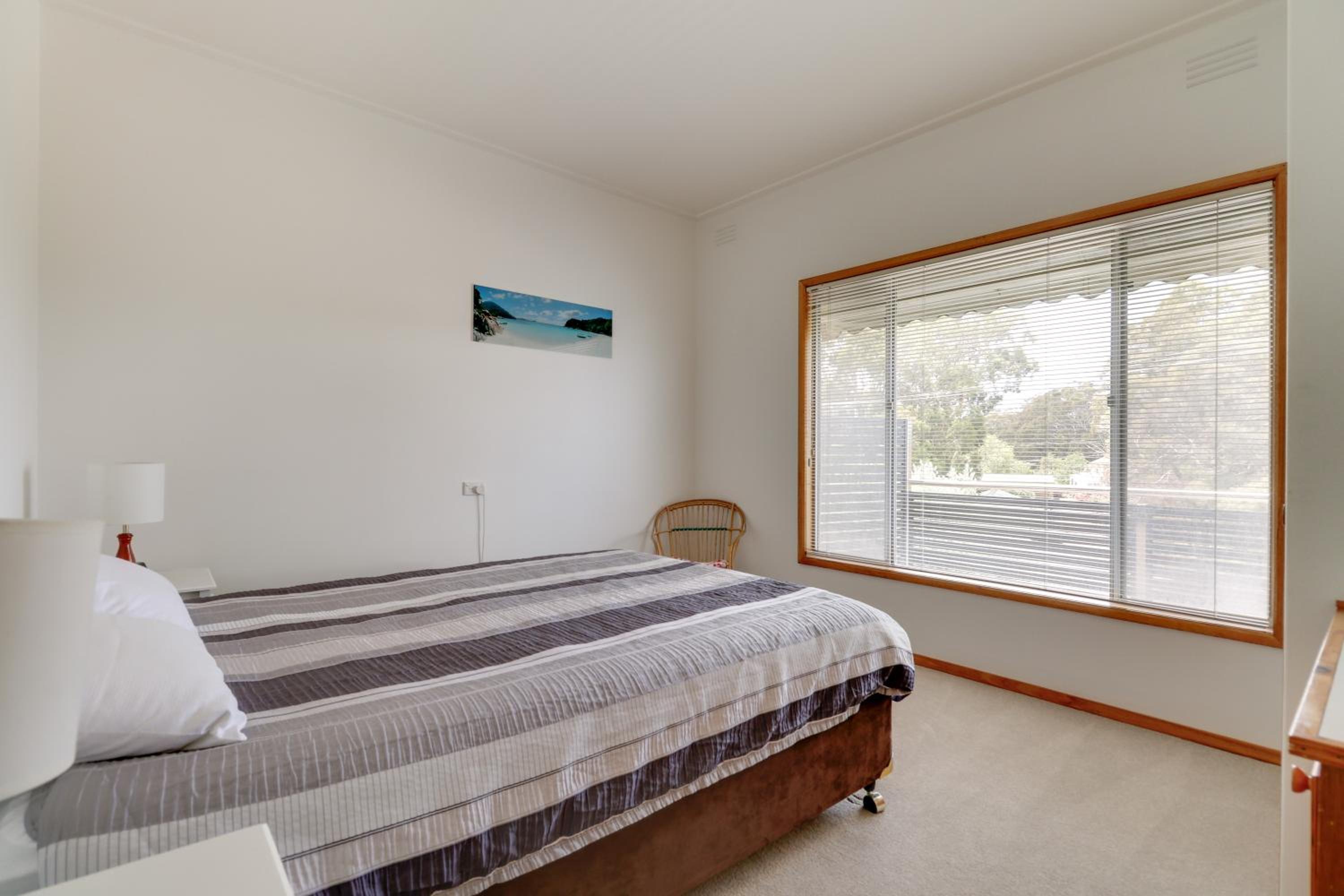 Three-Bedroom Vacation Home  photo 2