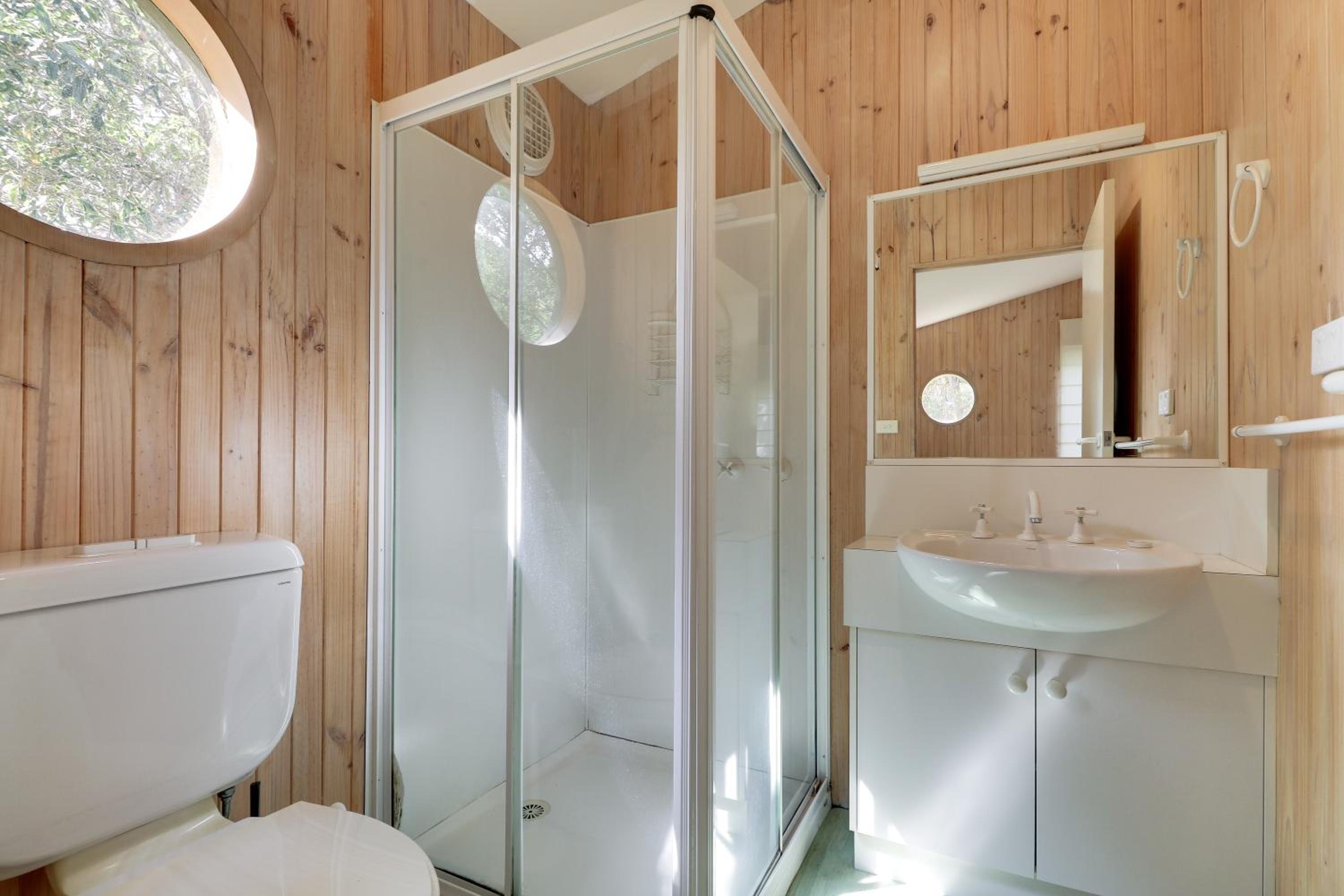 Three-Bedroom Vacation Home  - Photo 6