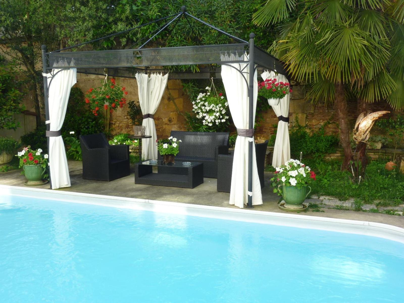 Superior Single Room with Air Conditioning photo 2