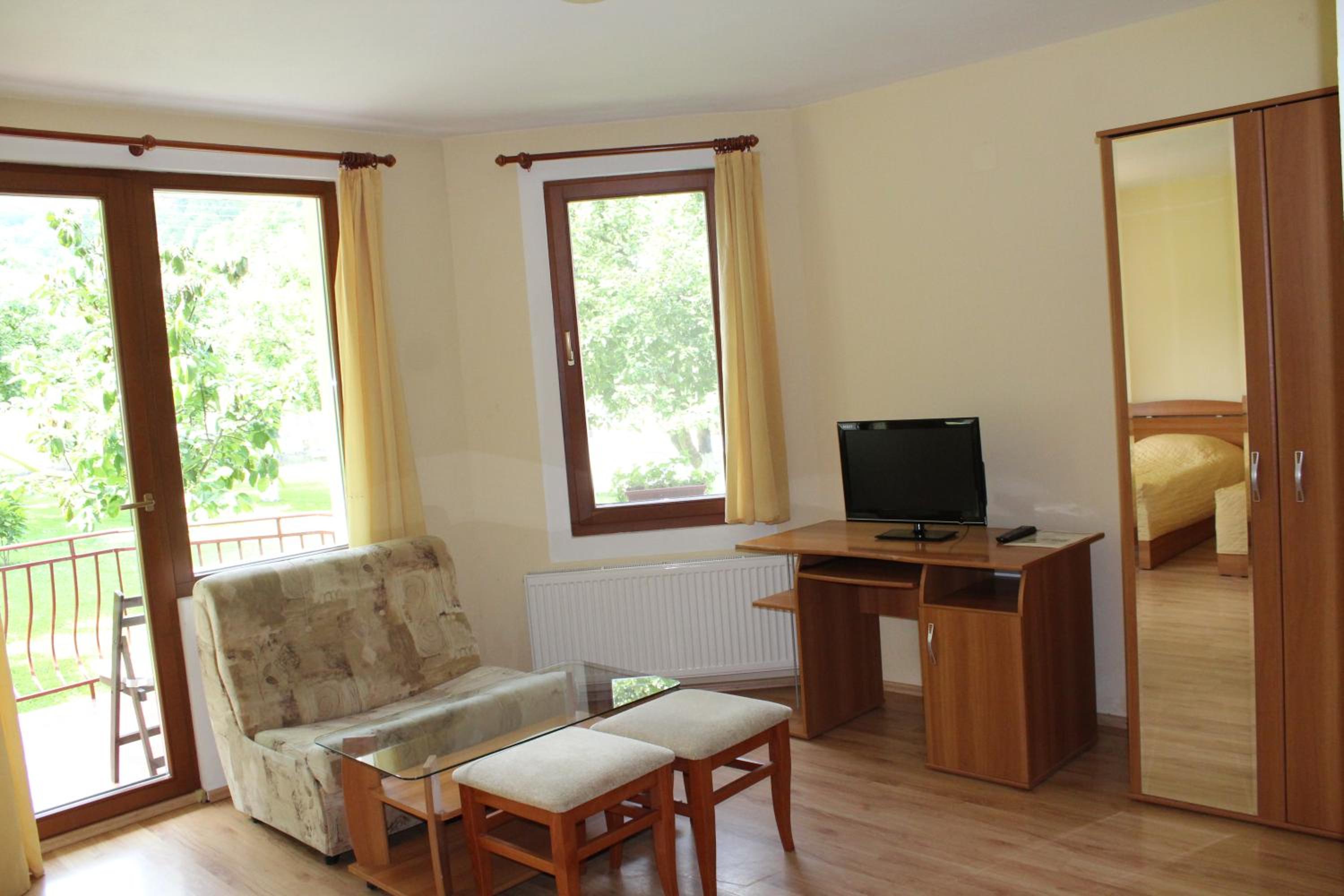Triple Room with Balcony - Photo 1