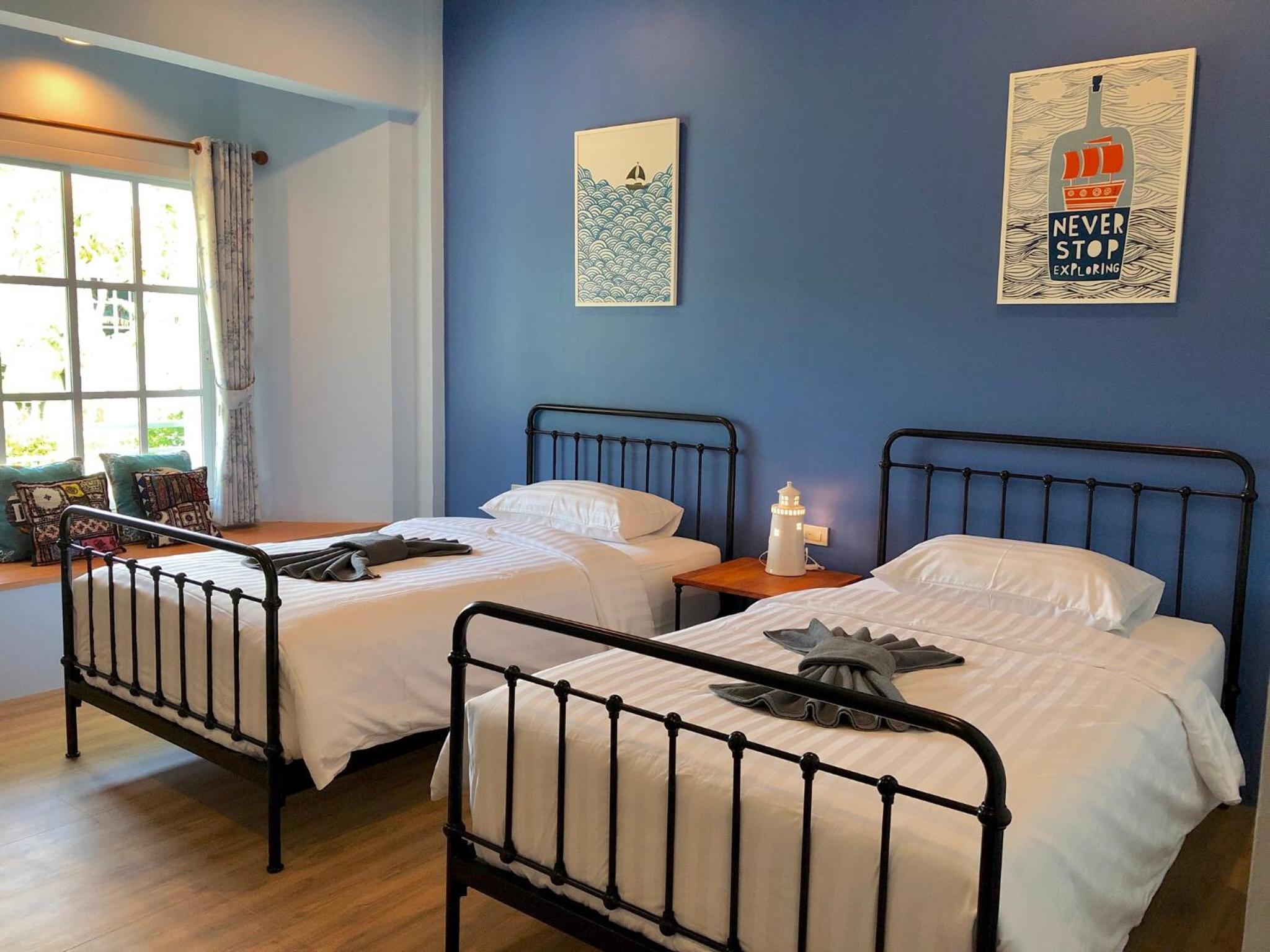 Twin Room - Photo 7