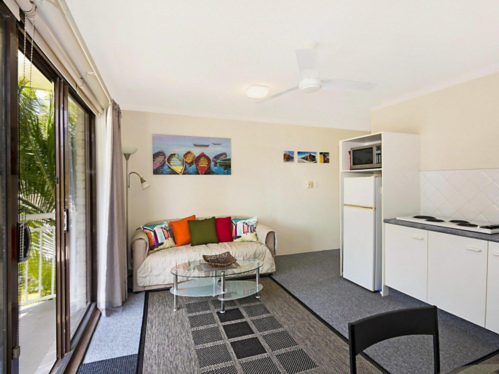 One-Bedroom Apartment photo 2