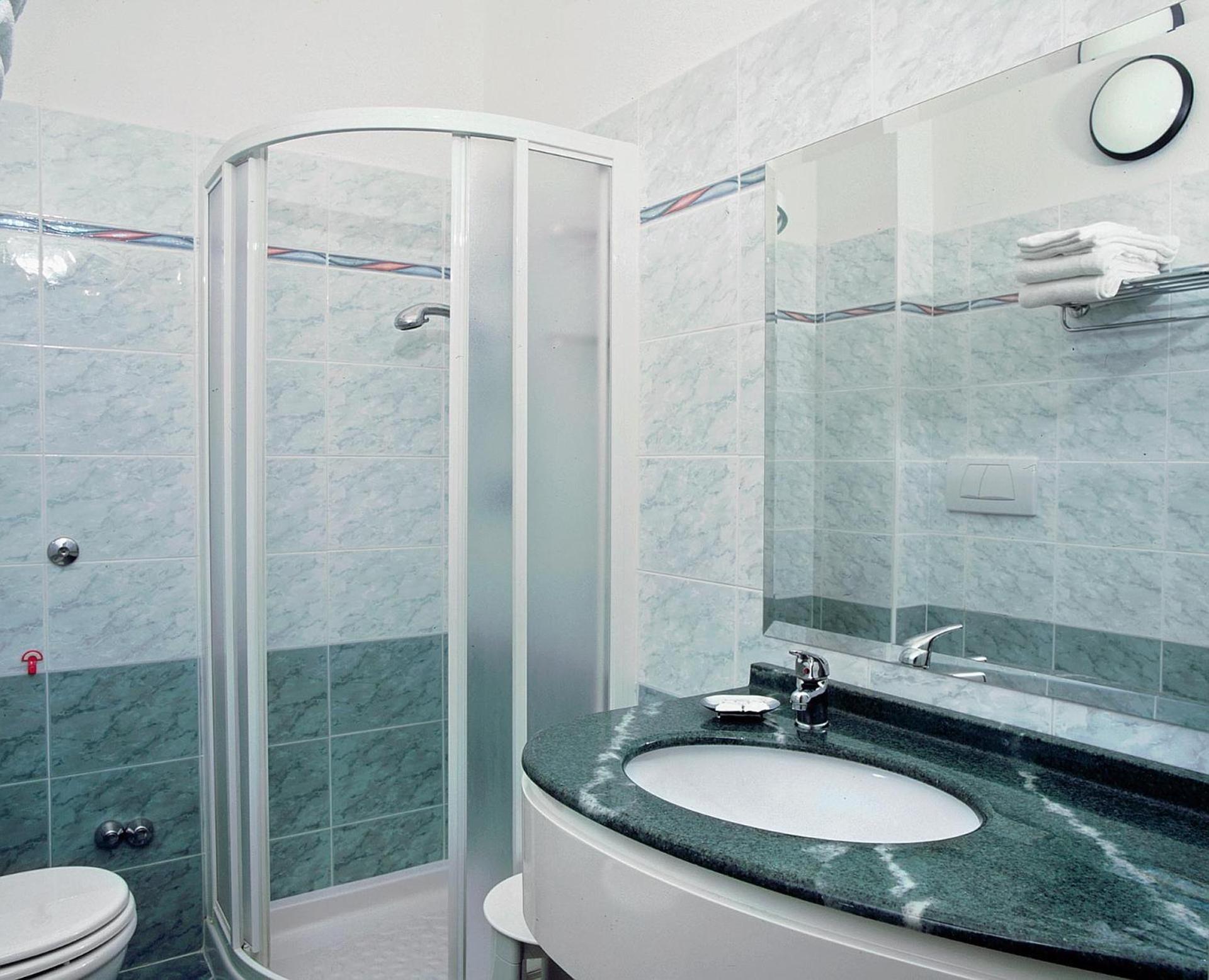 Double or Twin Room with Sea View photo 2