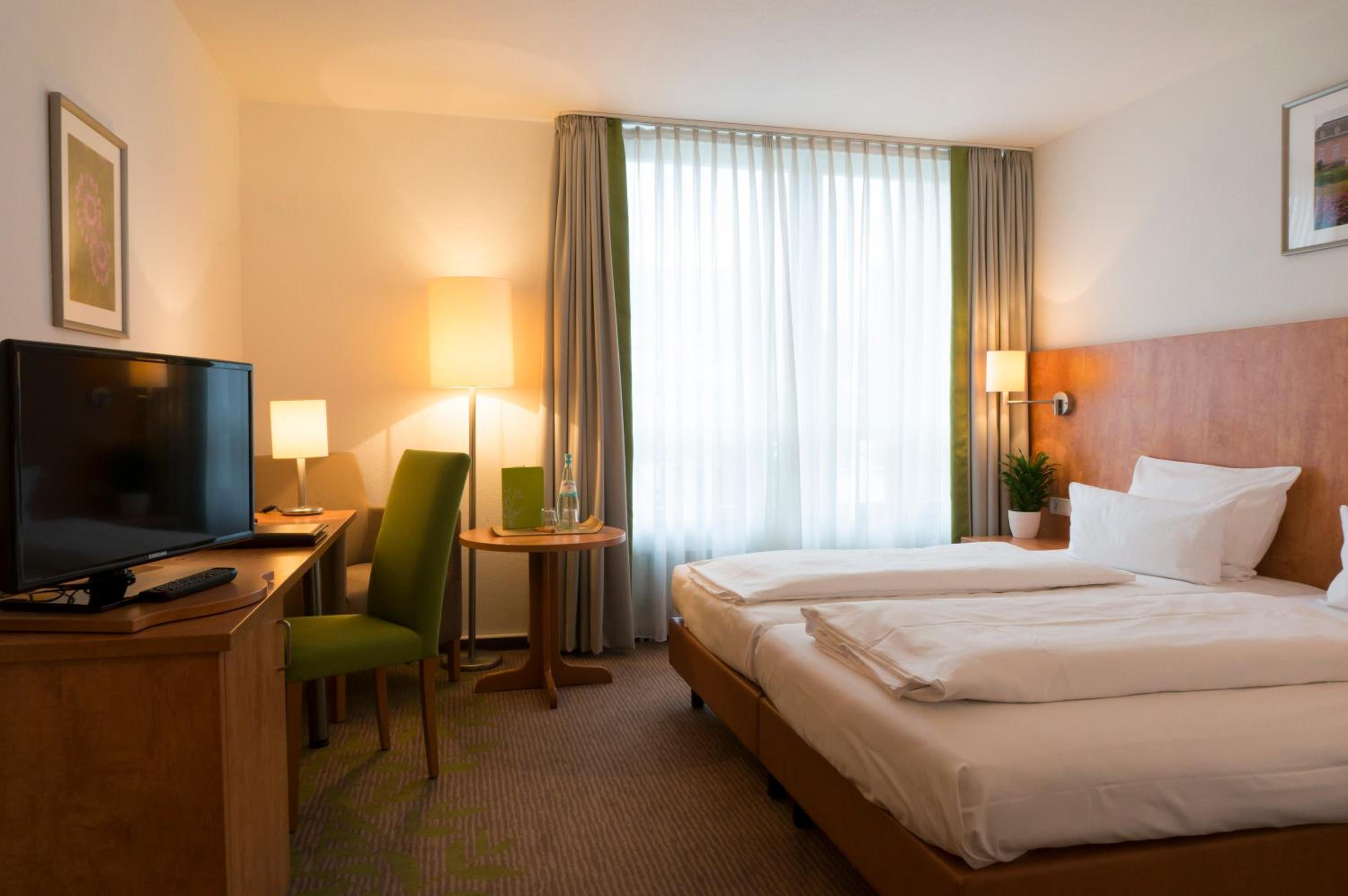 Standard Double Room - Photo 1