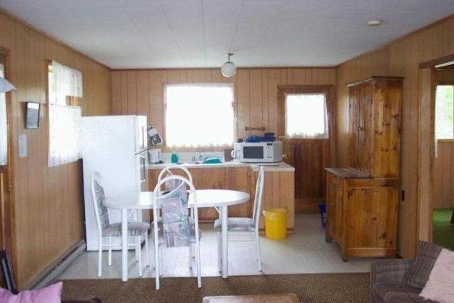 Two-Bedroom Cottage photo 2