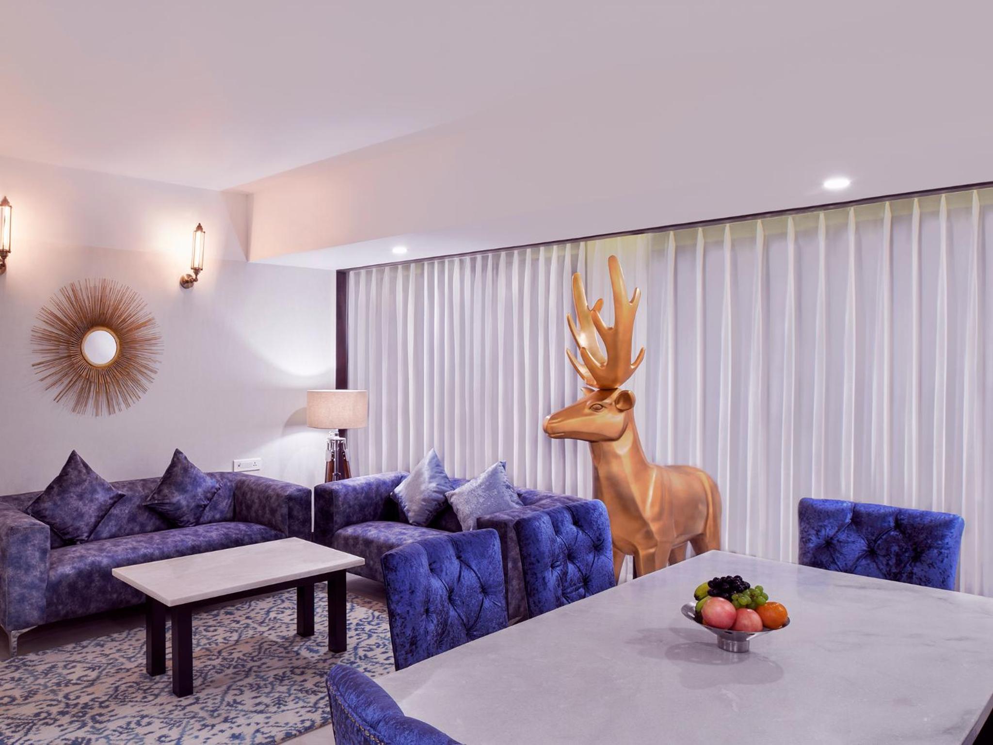 Executive Suite photo 3