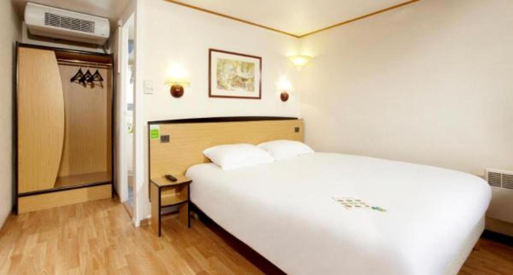 Double Room with One Double Bed - Photo 6
