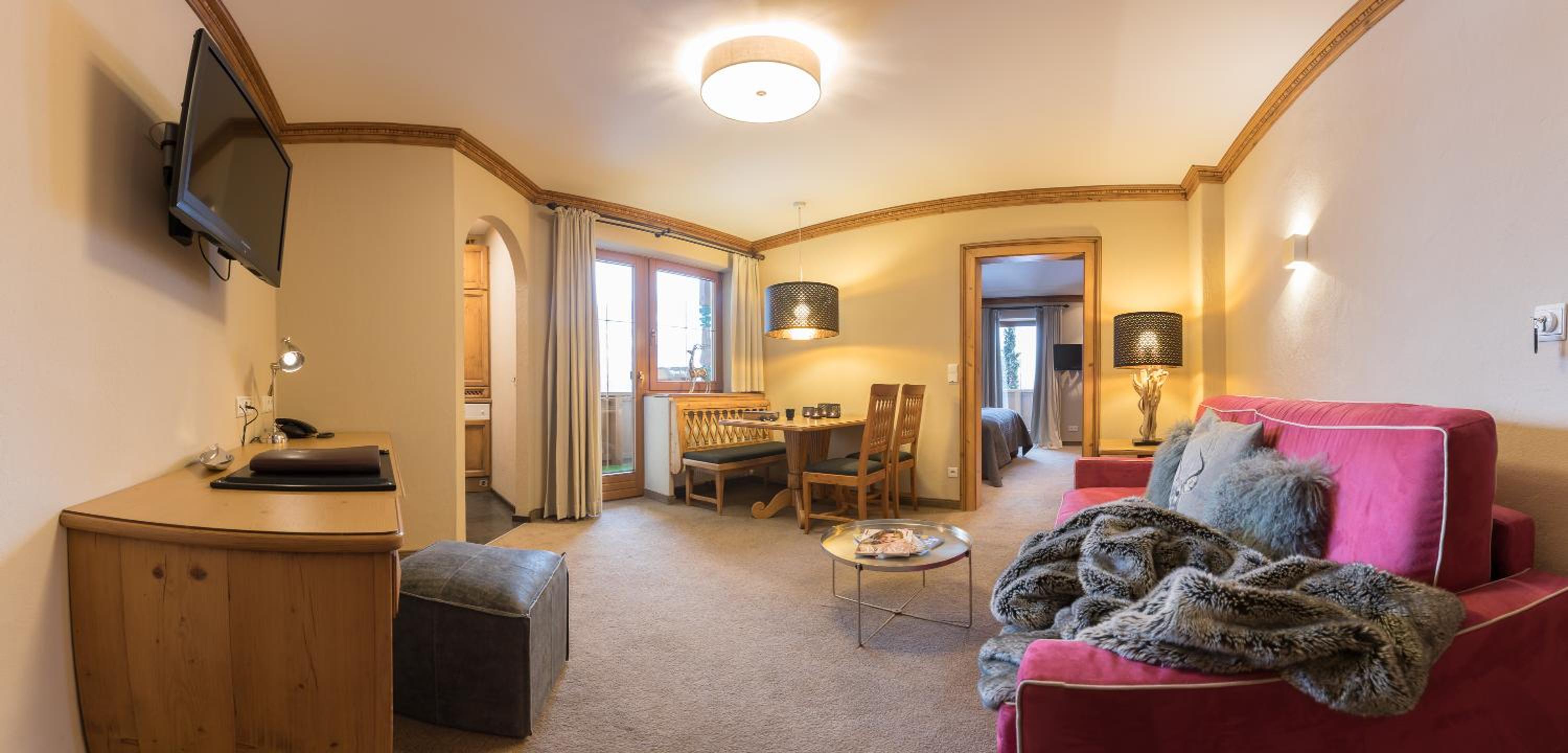 Standard One-Bedroom Apartment with Balcony photo 1