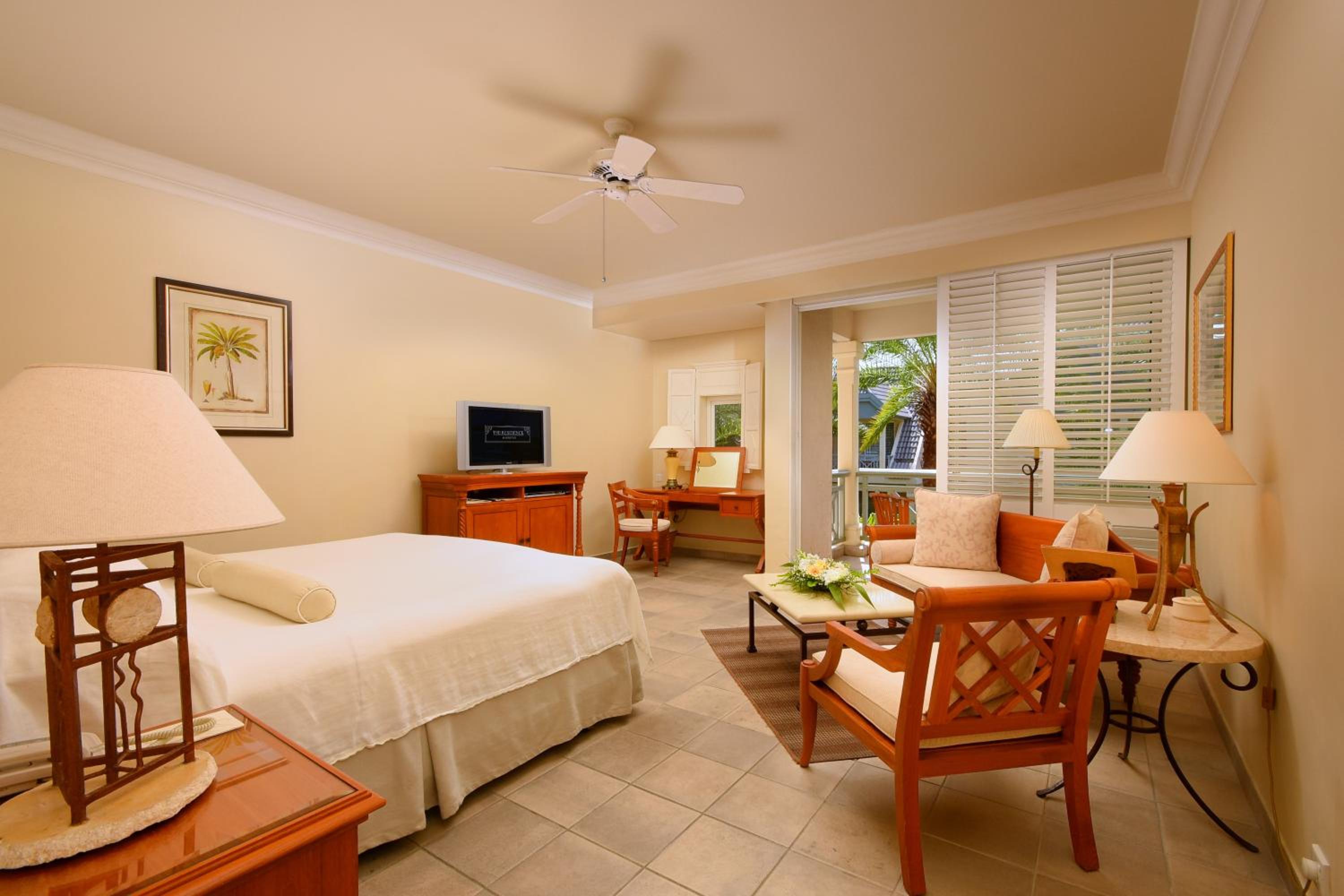 Double or Twin Colonial Garden View Room photo 1
