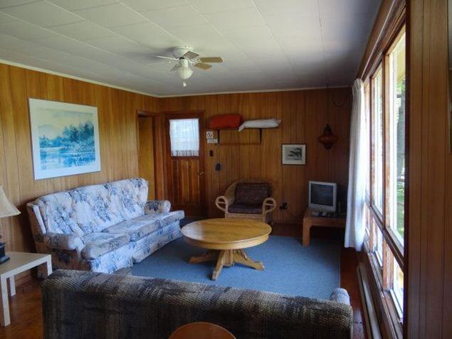 Three-Bedroom Cottage photo 3