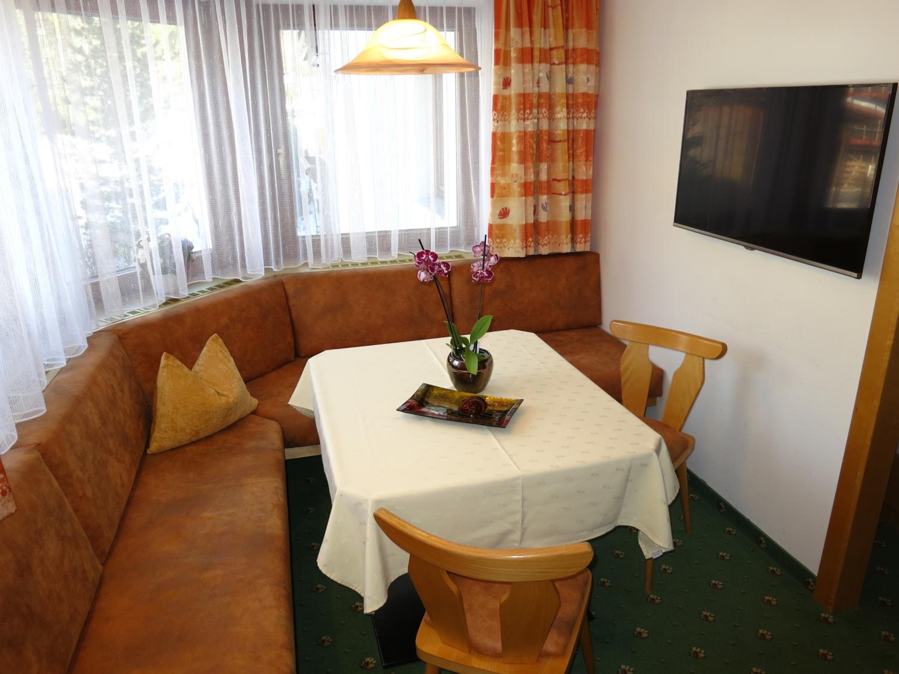 Two-Bedroom Apartment - Photo 8