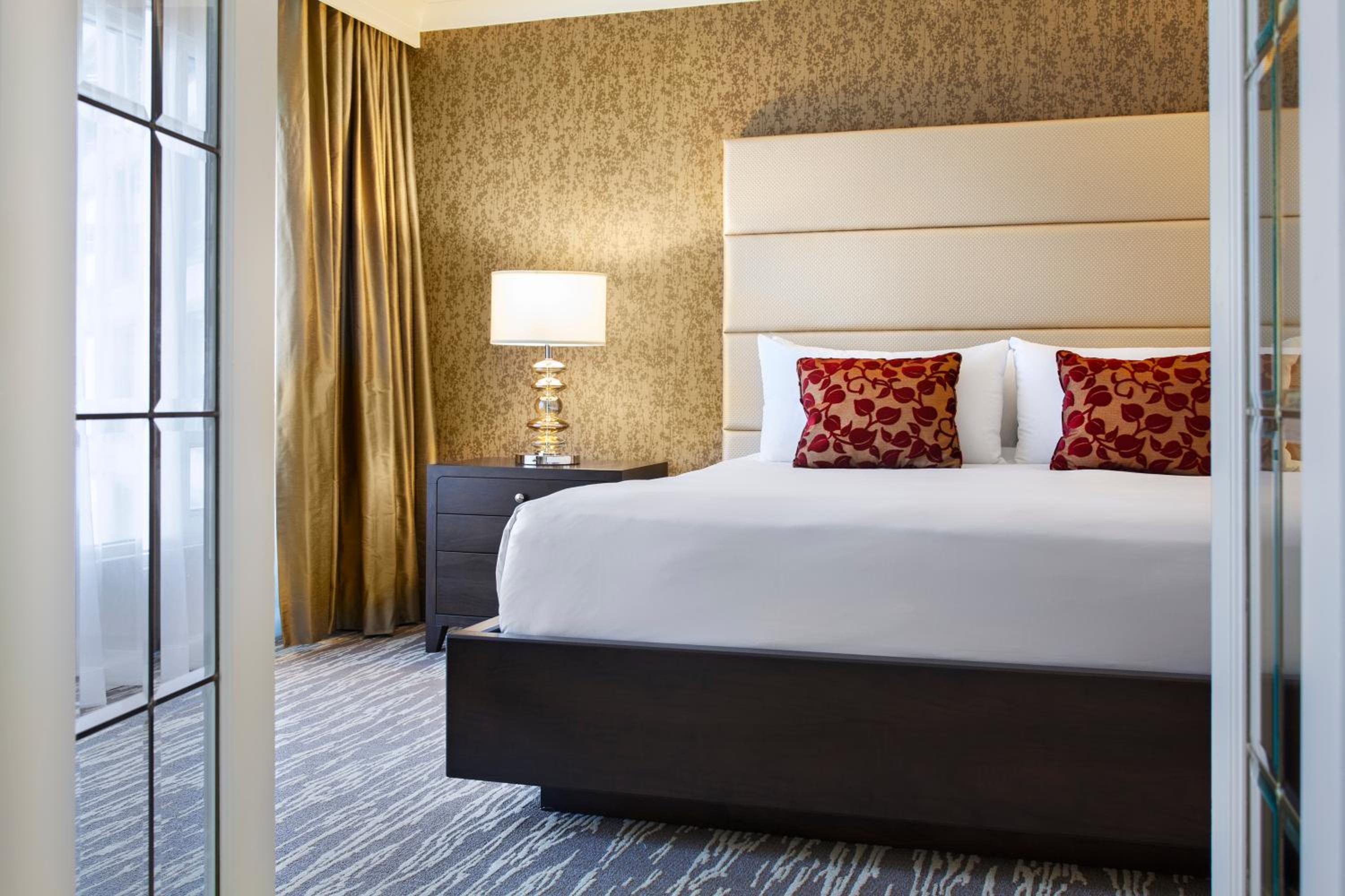 West Coast Suite with King Bed