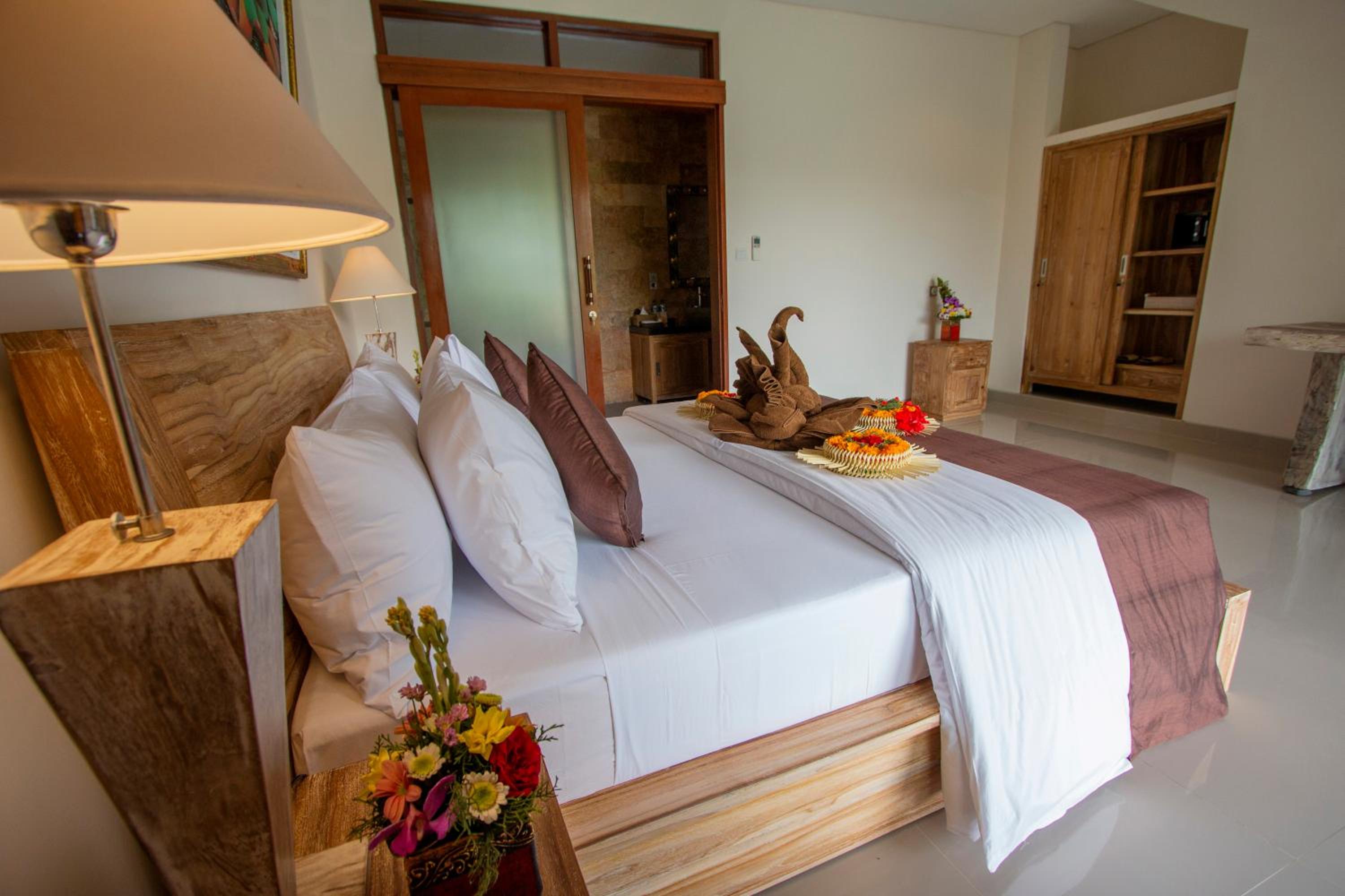 Double Room with Valley View - Photo 12