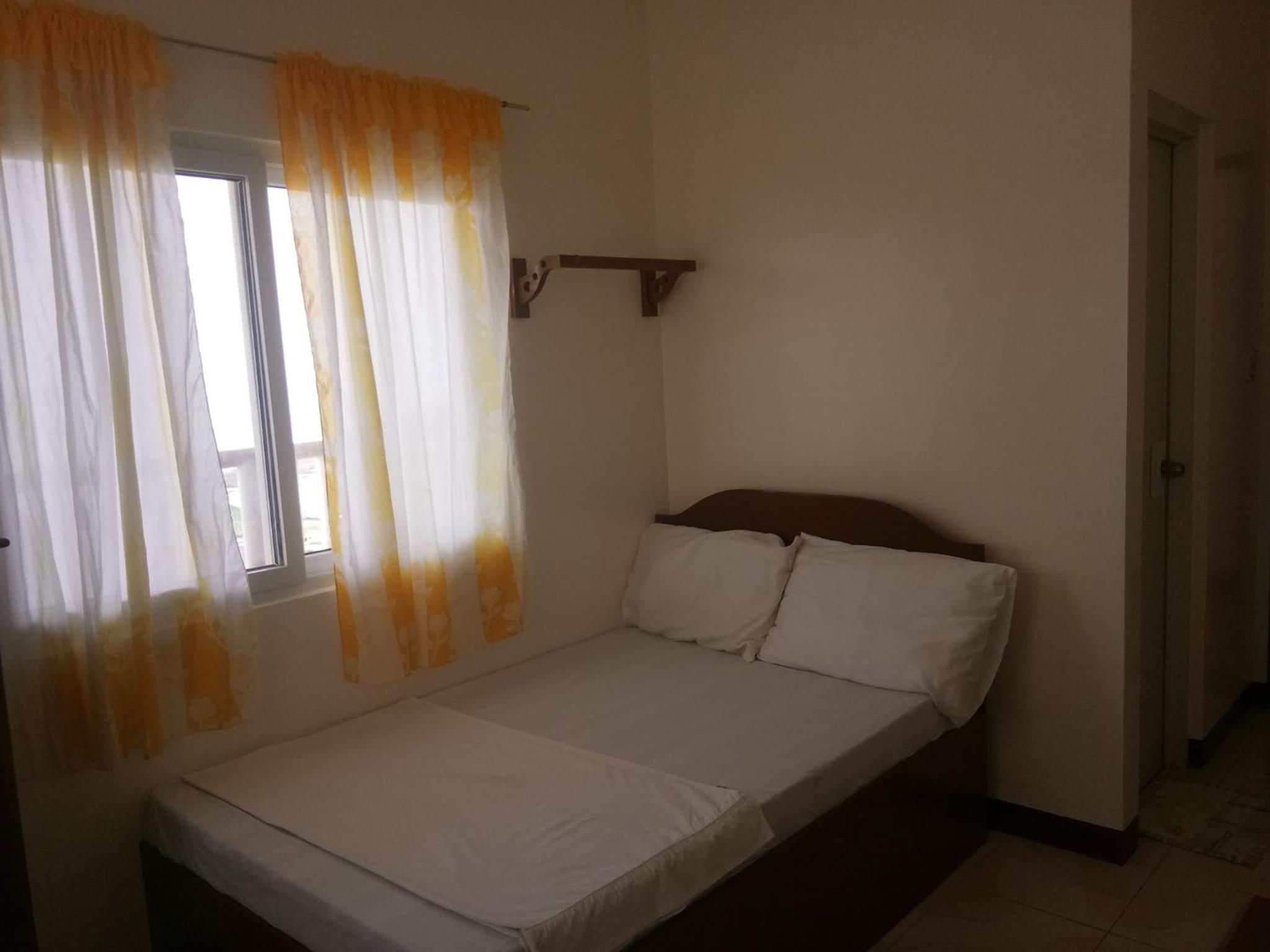 Budget Double Room photo 3