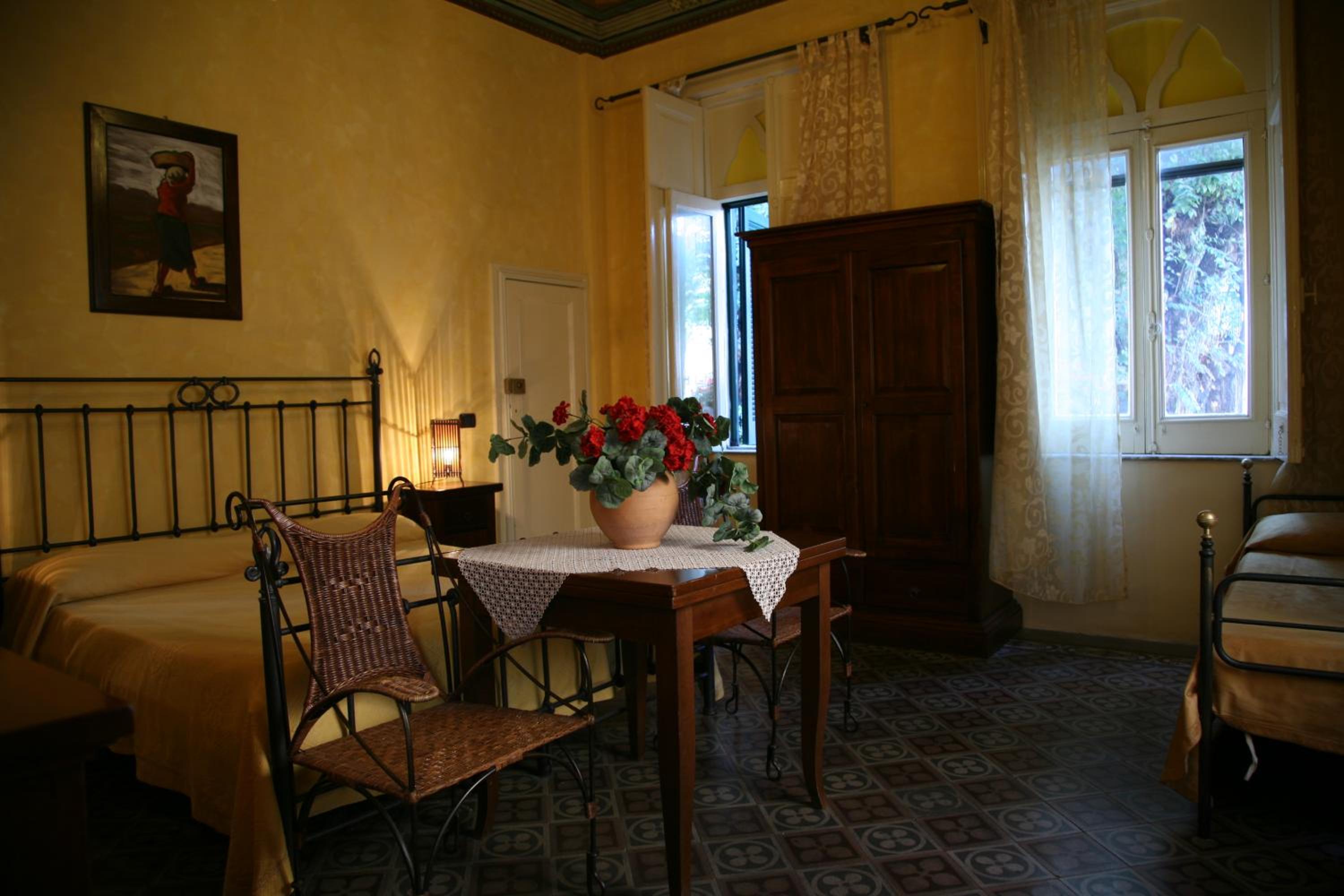 Triple Room - Photo 6