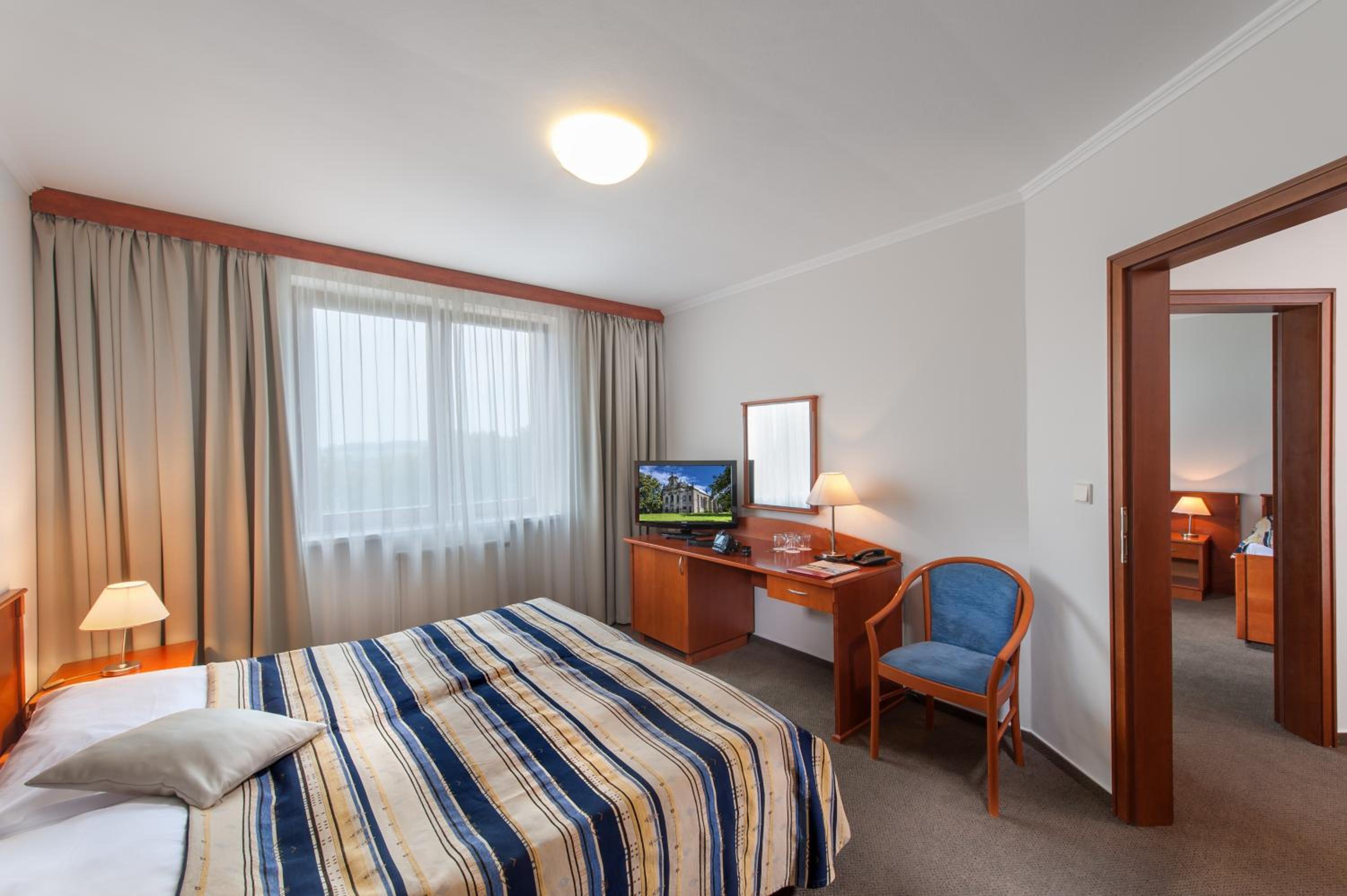 Quadruple Room - Photo 1