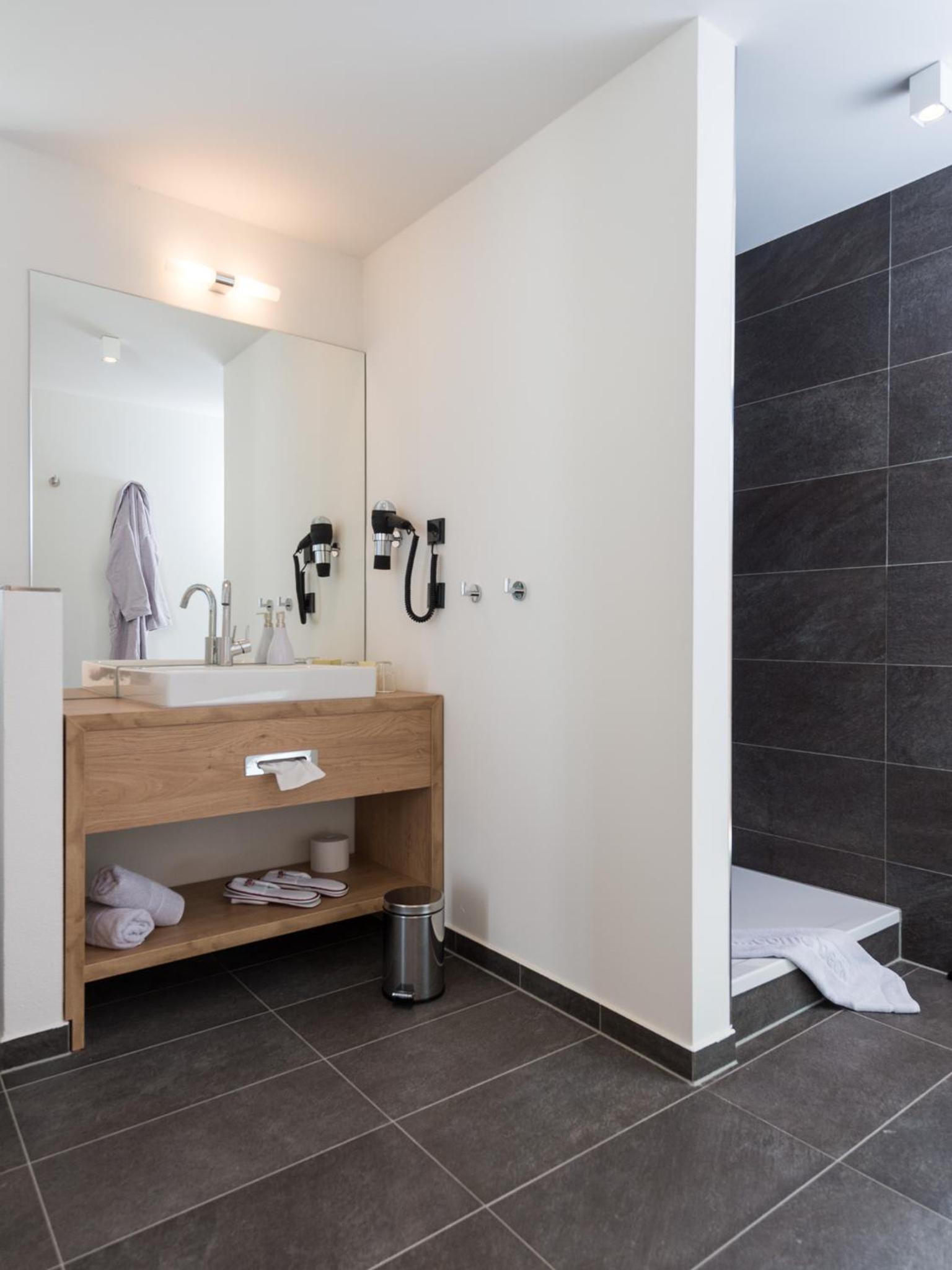 Deluxe Double Room - Photo 3