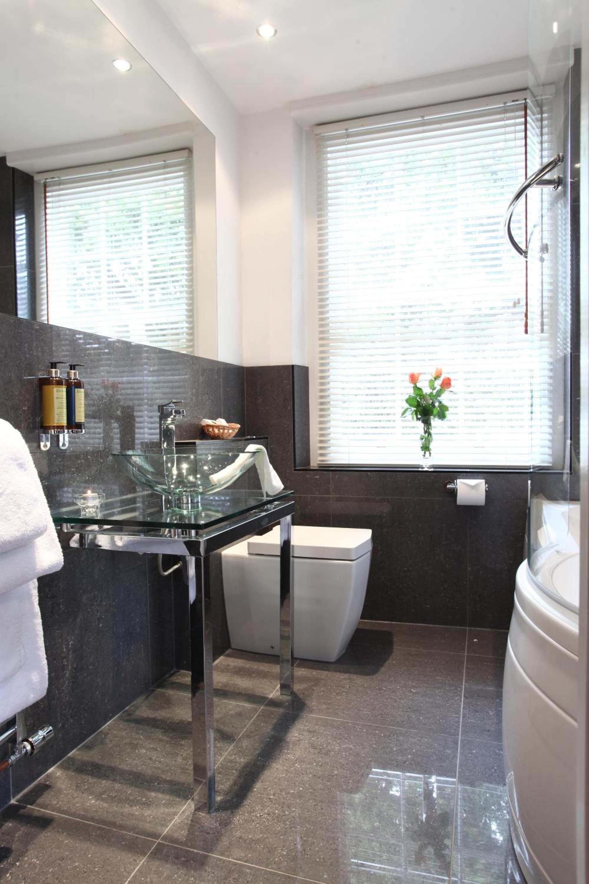 Standard Double Room - Non-Smoking - Photo 6