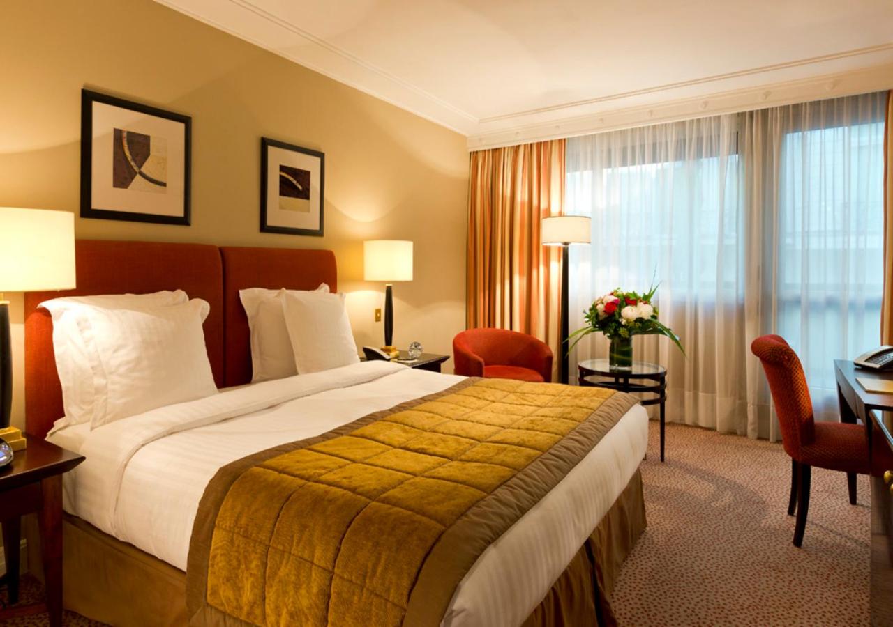 Deluxe King Room photo 1