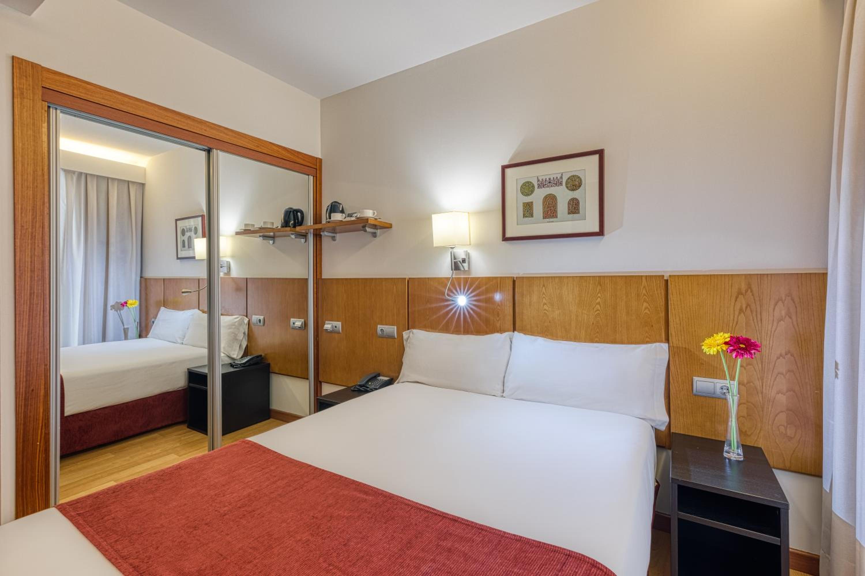 Single Room photo 2