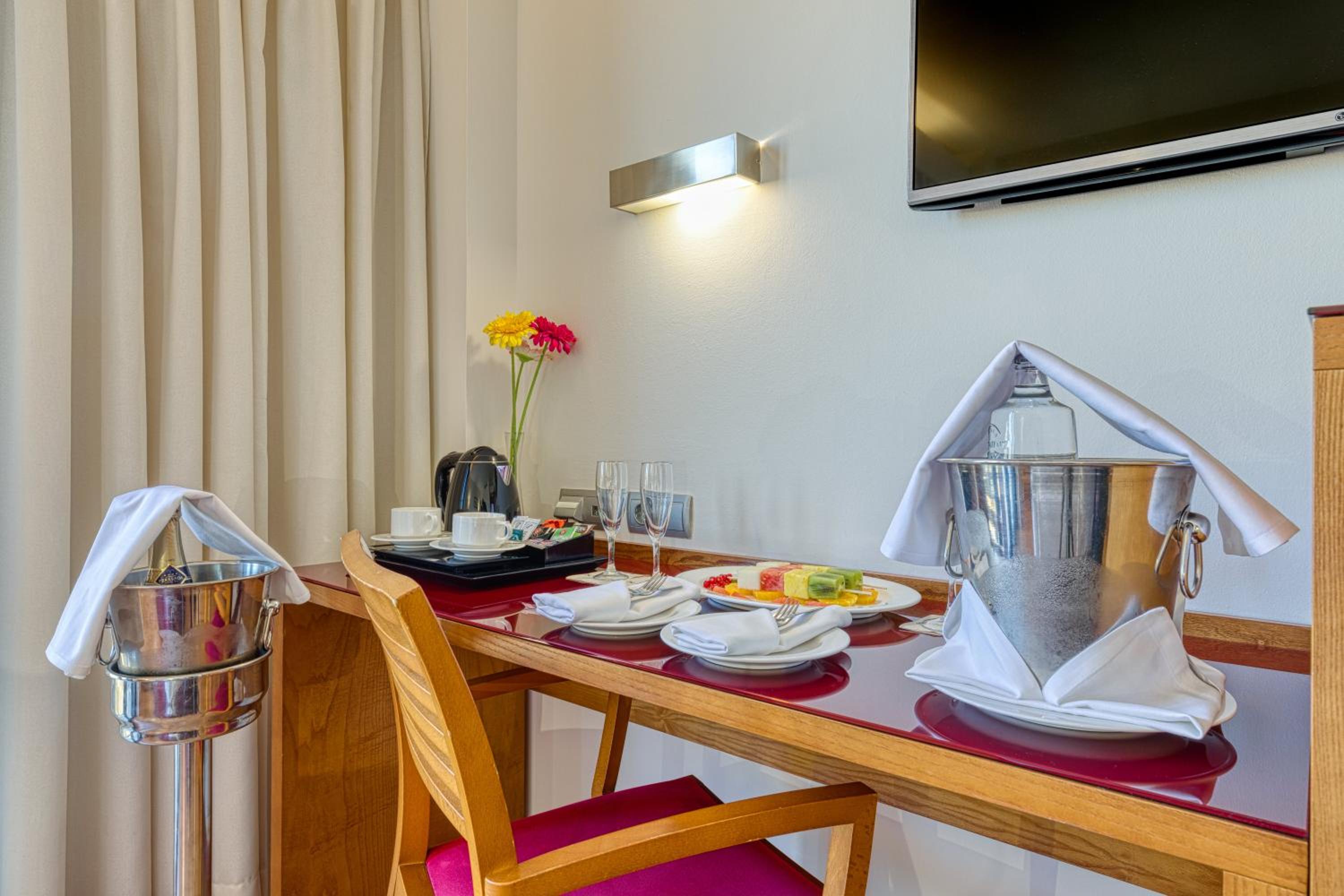 Superior Double Room - Photo 3