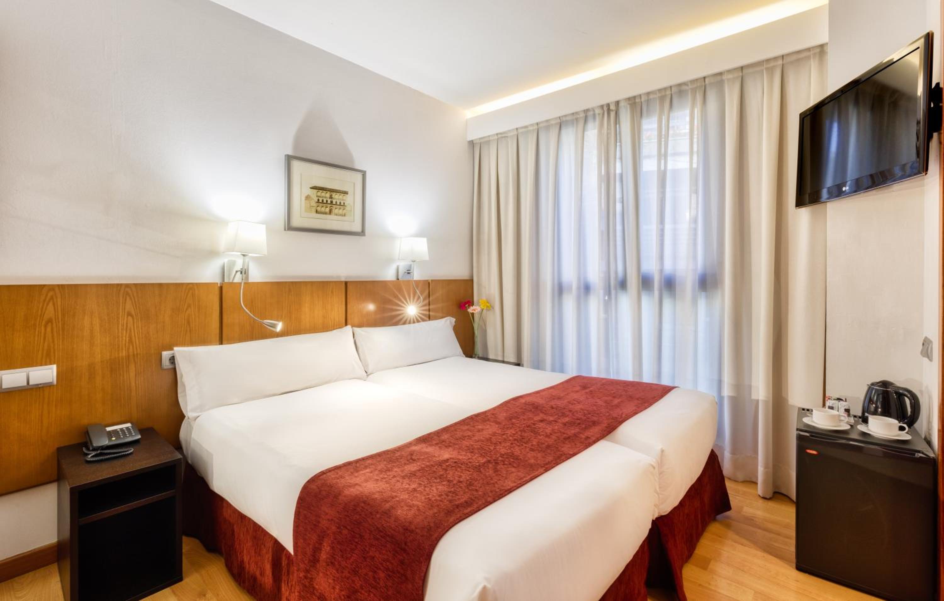 Economy Double Room - Photo 1