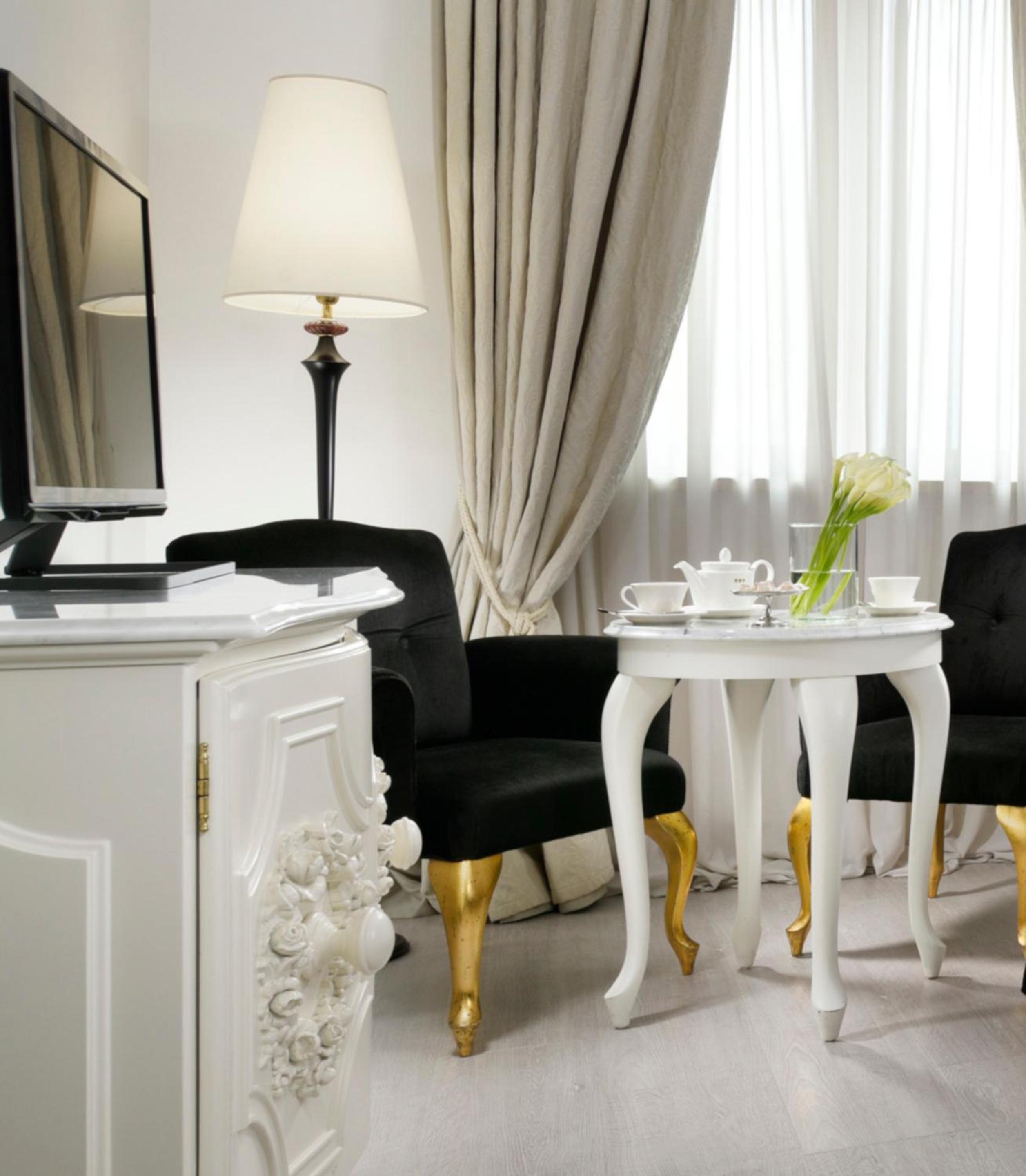 Deluxe Double Room - Photo 1