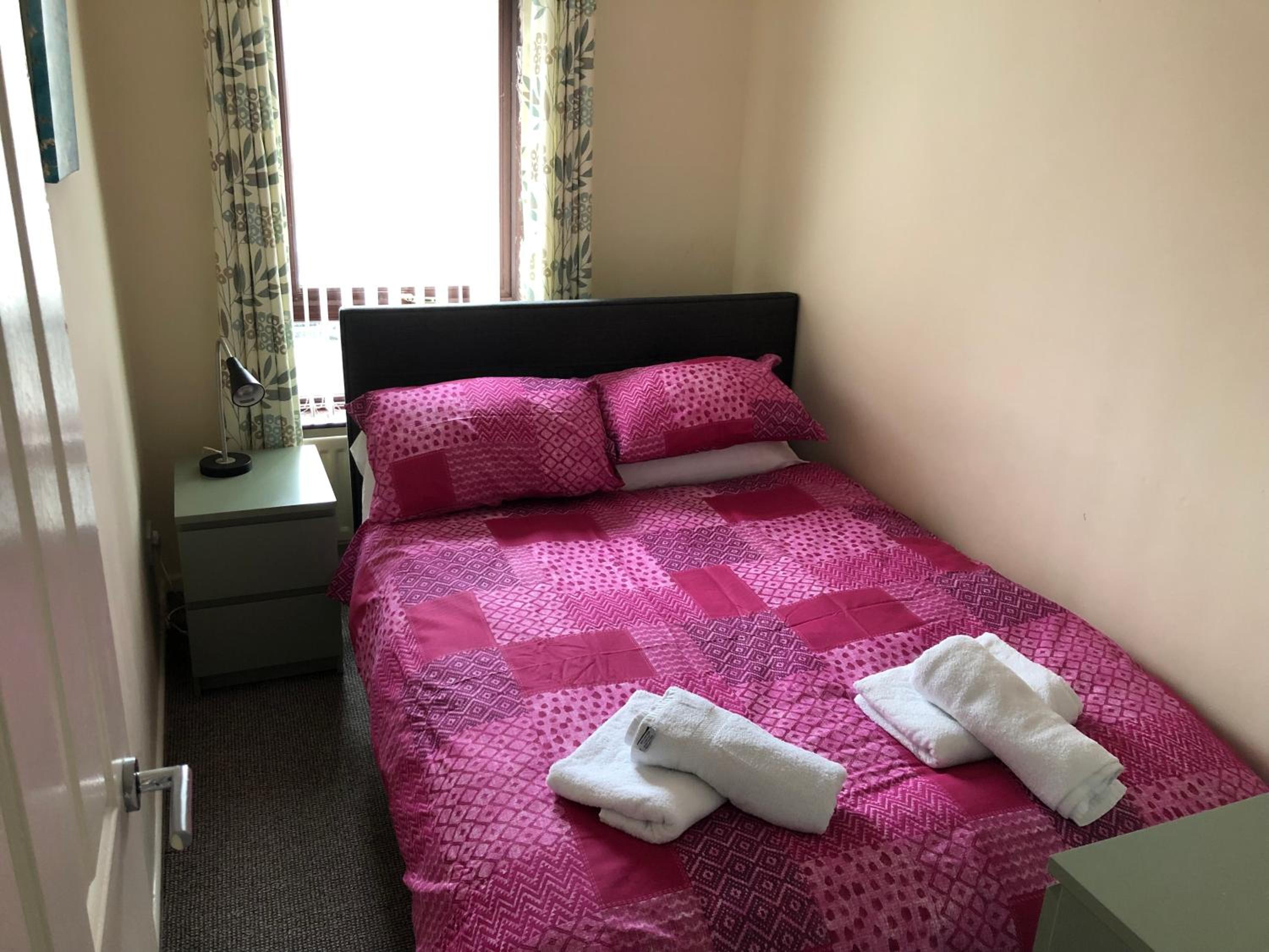 Three-Bedroom House - Photo 15